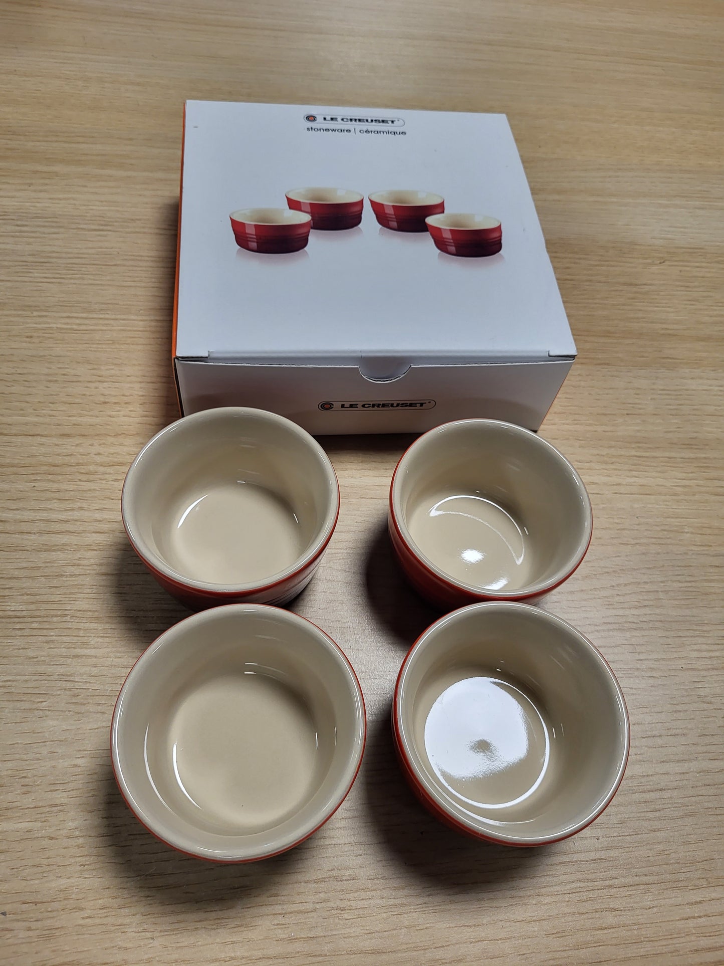 221697 - Le Creuset Set me 4 pjesë, kallëpe mini prej gresi, 100 ml, ngjyrë qershie e kuqe