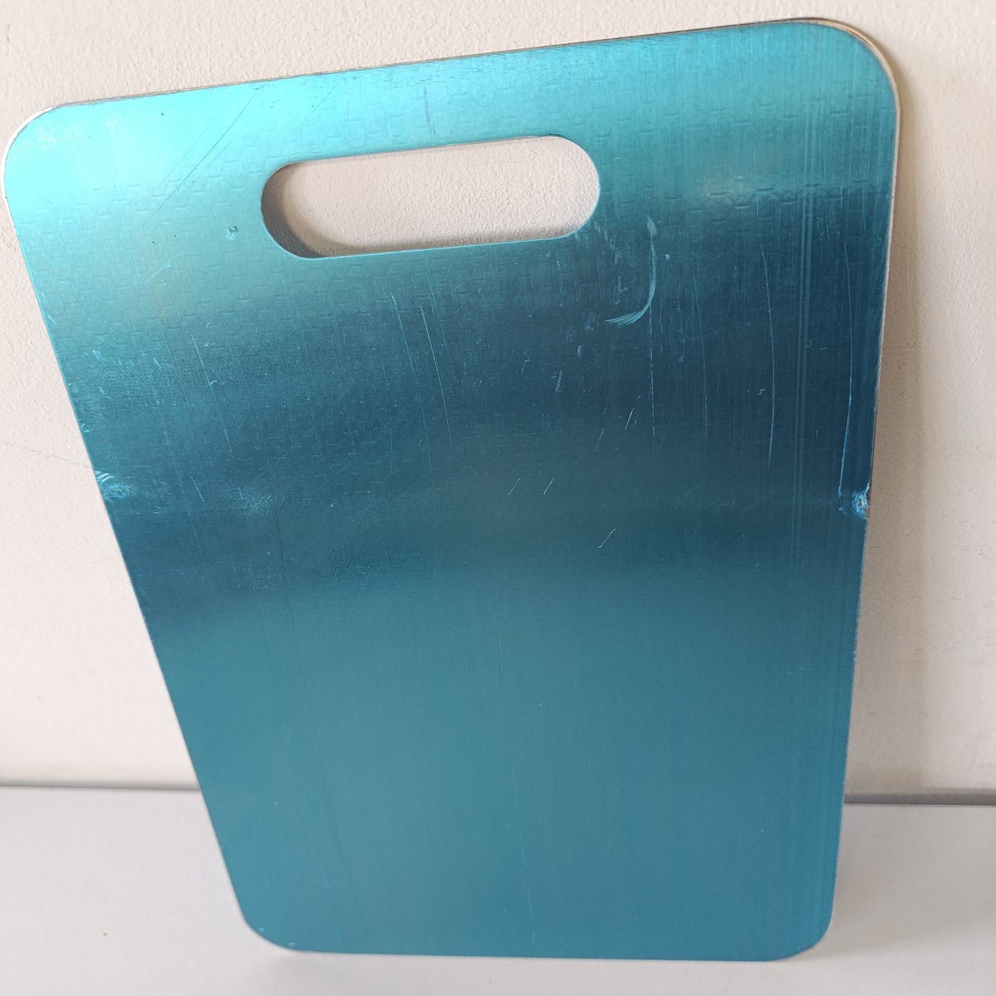 197664 - SILIT Dërrasë Prerëse Prej Çeliku Inox 316, Antibakteriale, e Pa BPA, Me Sipërfaqe Hualli Mjalti që Nuk Rrëshqet, E Përdorshme Nga Të Dyja Anët, 34x23cm