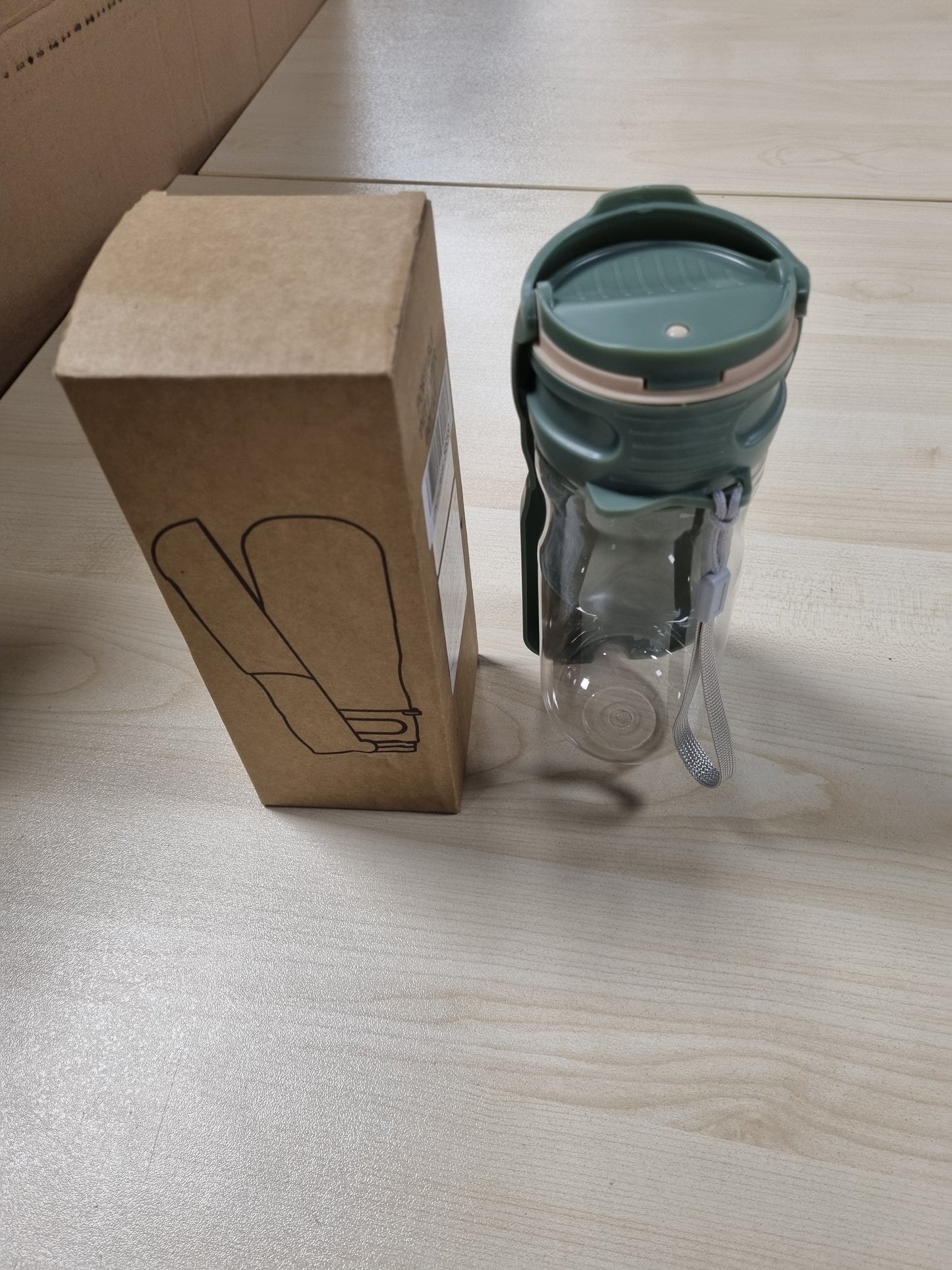 242219 - AiQInu Shishe uji për qen 520ML, portative, palosshme 180°, me filtër karboni të aktivizuar, për kamping dhe ecje në natyrë