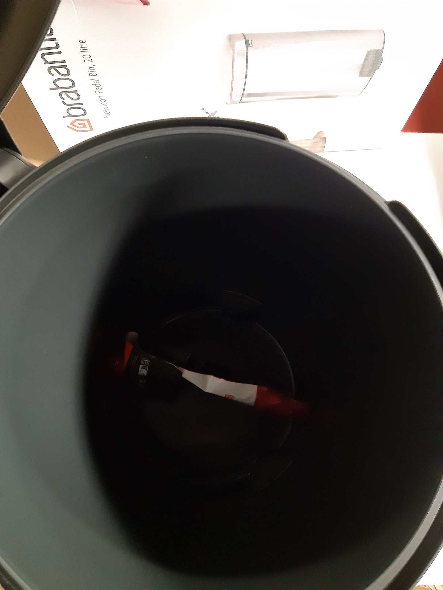 175191 - BRABANTIA Kosh Plehrash 114106 me Kovë të Brendshme prej Plastike, Çelik i Zi Mat, Kapacitet 20L