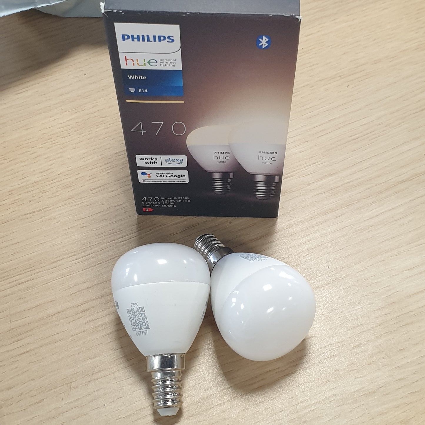 260606 - PHILIPS Llampa LED inteligjente Hue White Luster E14, e pajtueshme me Bluetooth, pako me 2, funksionon me Alexa, Google Assistant dhe Apple HomeKit, nuancë e bardhë