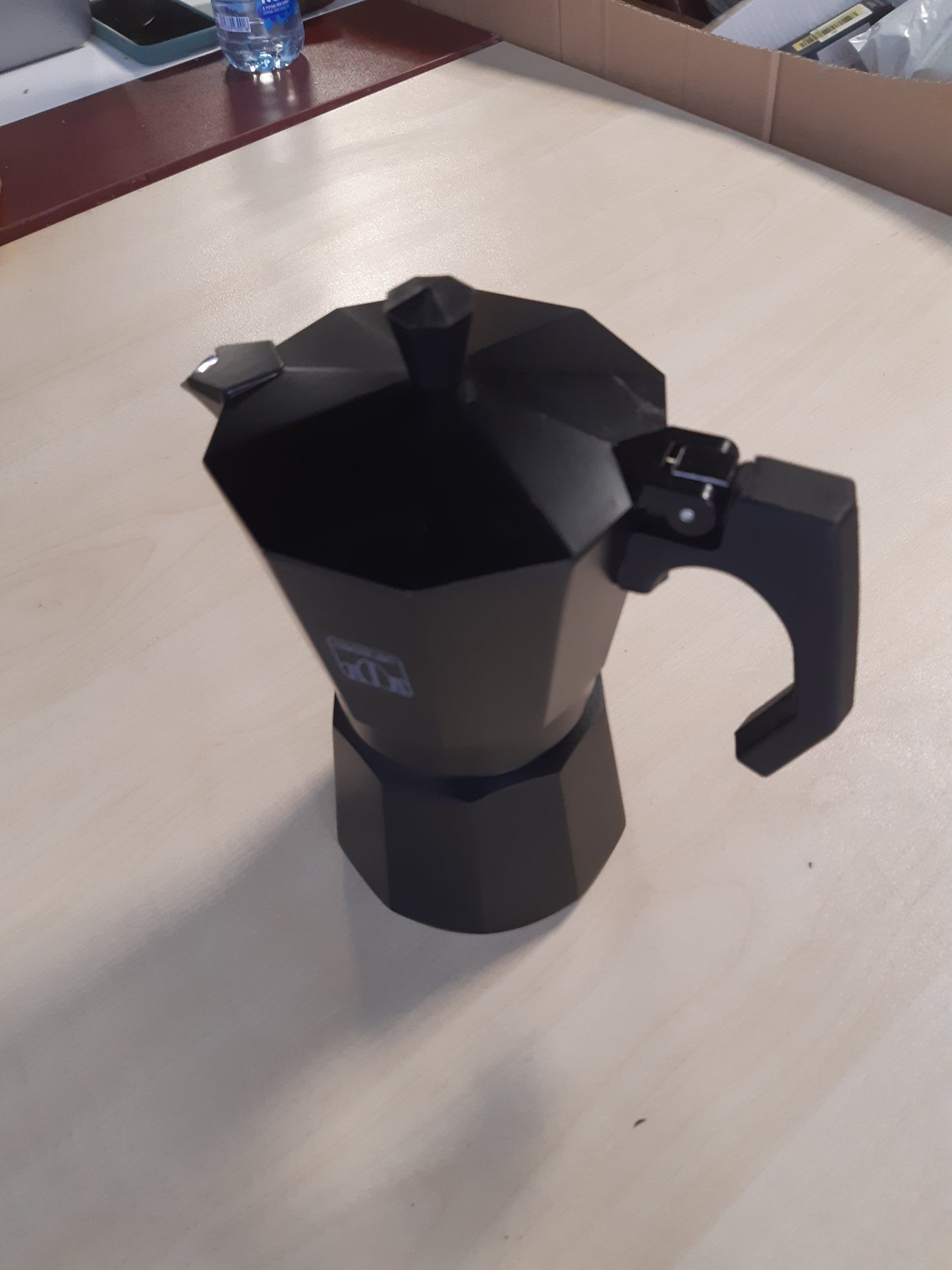 223996 - CECOTEC Makinë kafeje Cumbia Mokclassic 600, 300 ml, alumini, kapacitet për 6 filxhanë, e zezë