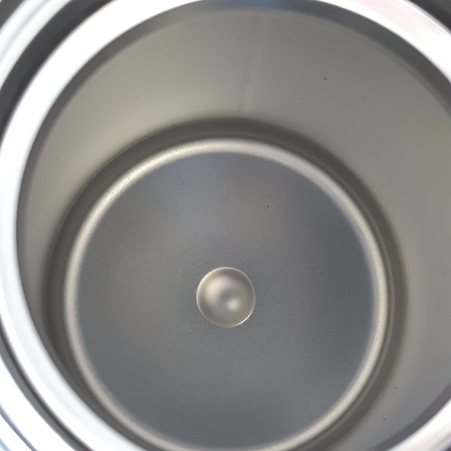 221978 - ICON Termos Vazo Ushqimi 0.71 l, gri e errët/grafit mat, çelik inox 18/8, me lugë të palosshme, bazë anti-rrëshqitëse