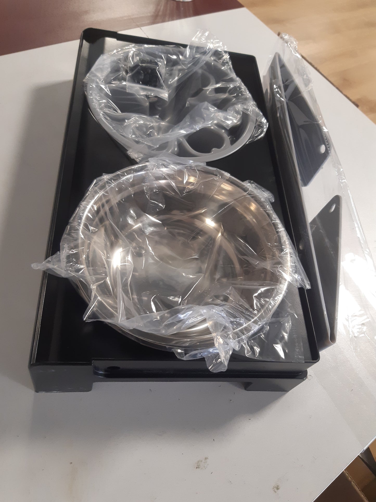 222014 - Tas i Ngritur për Qen Zivacate, 6 Stacion Ushqyerjeje me Lartësi të Rregullueshme, 2 Tas prej Çelik Inoks, 1 Tas Ushqyerjeje të Ngadaltë, Jo-Rrëshqitës, për Qen të Mesëm deri të Madh