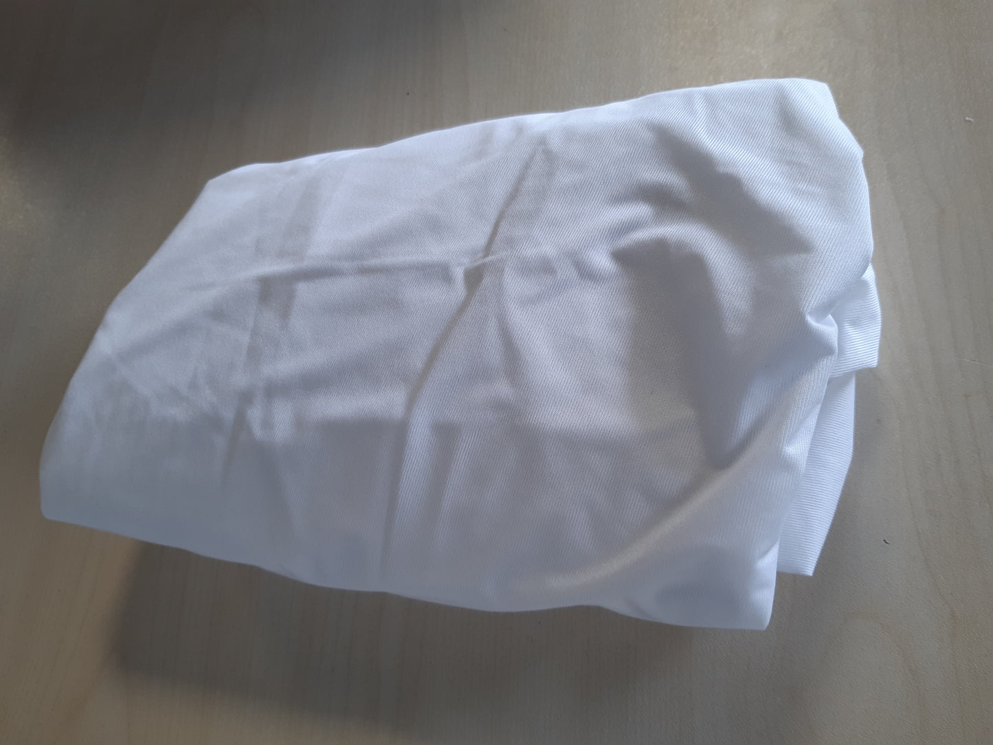 261673 - NATË E ËMBËL MBULESË DYSHEKU E PLOTË E PAPËRSHKUESHME NGA UJI 70x140 CM, REZISTENT NDAJ PLESHTAVE TË SHTRATIT DHE MARIMANGAVE TË PLUHURIT, MBYLLJE ME ZINXHIR, PA KIMIKATE, DERI NË 12 CM E TRASHË