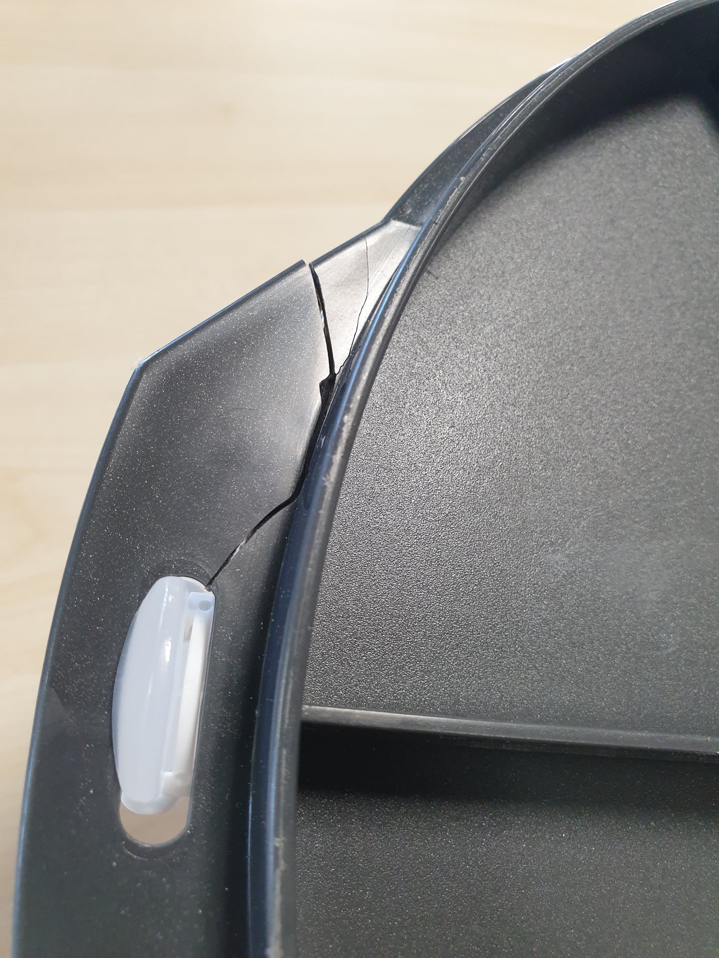 241594 - XAVAX Kuti transporti për tortë e rrumbullakët me kapak, diametër 31.5 cm, lartësi e brendshme 8 cm, me ndarës fetash, pjatë antracit, transparente