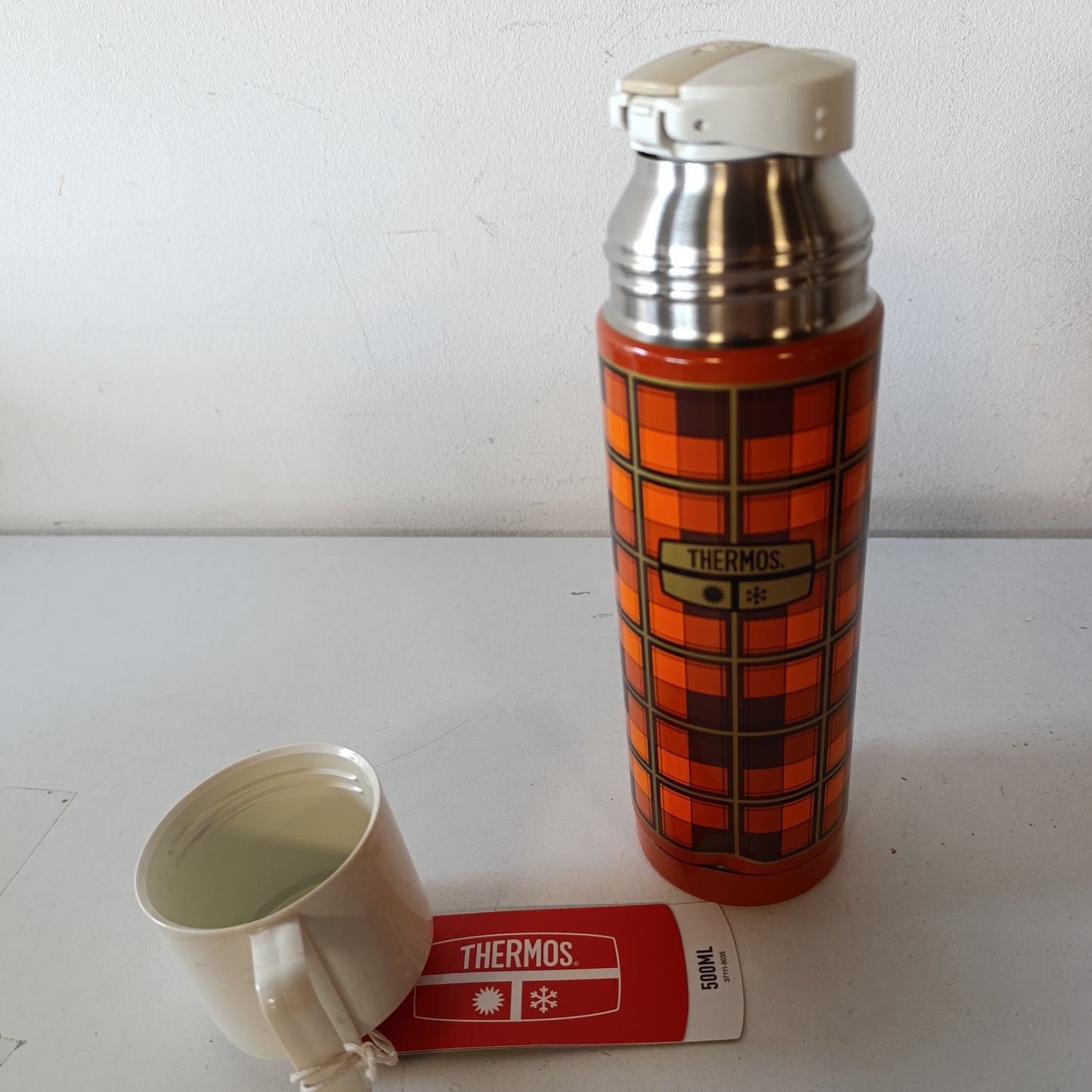 196022 - TERMOS Revival në ngjyrë portokalli, kapacitet 500ml