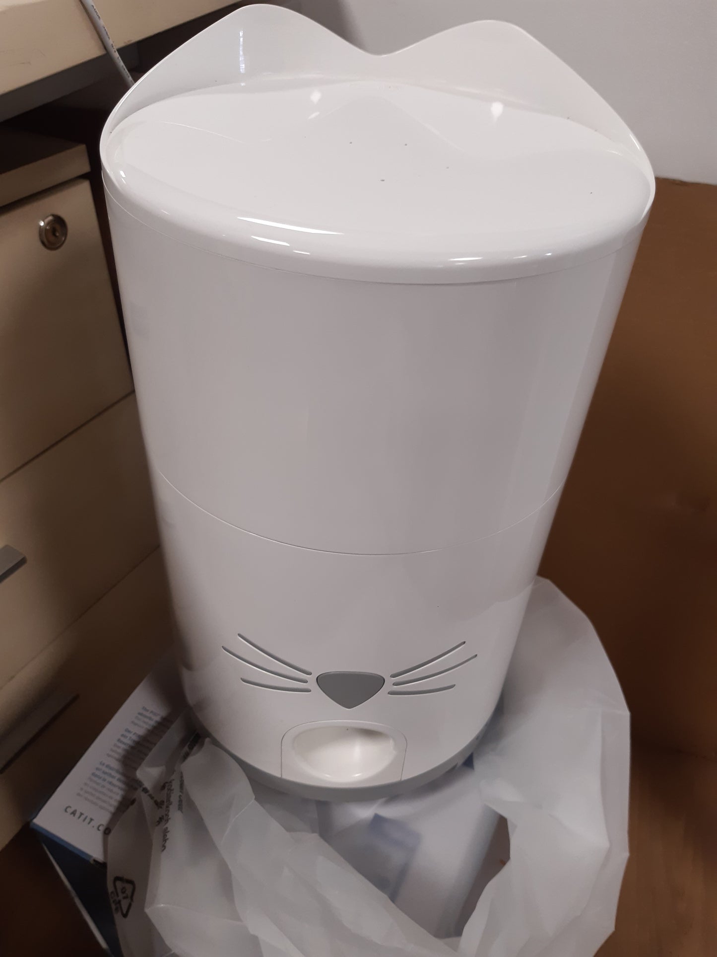 199062 - CATIT Pixi Smart Ushqyes Automatik për Mace, i Kontrolluar me Aplikacion, Kapaciteti 1.2kg