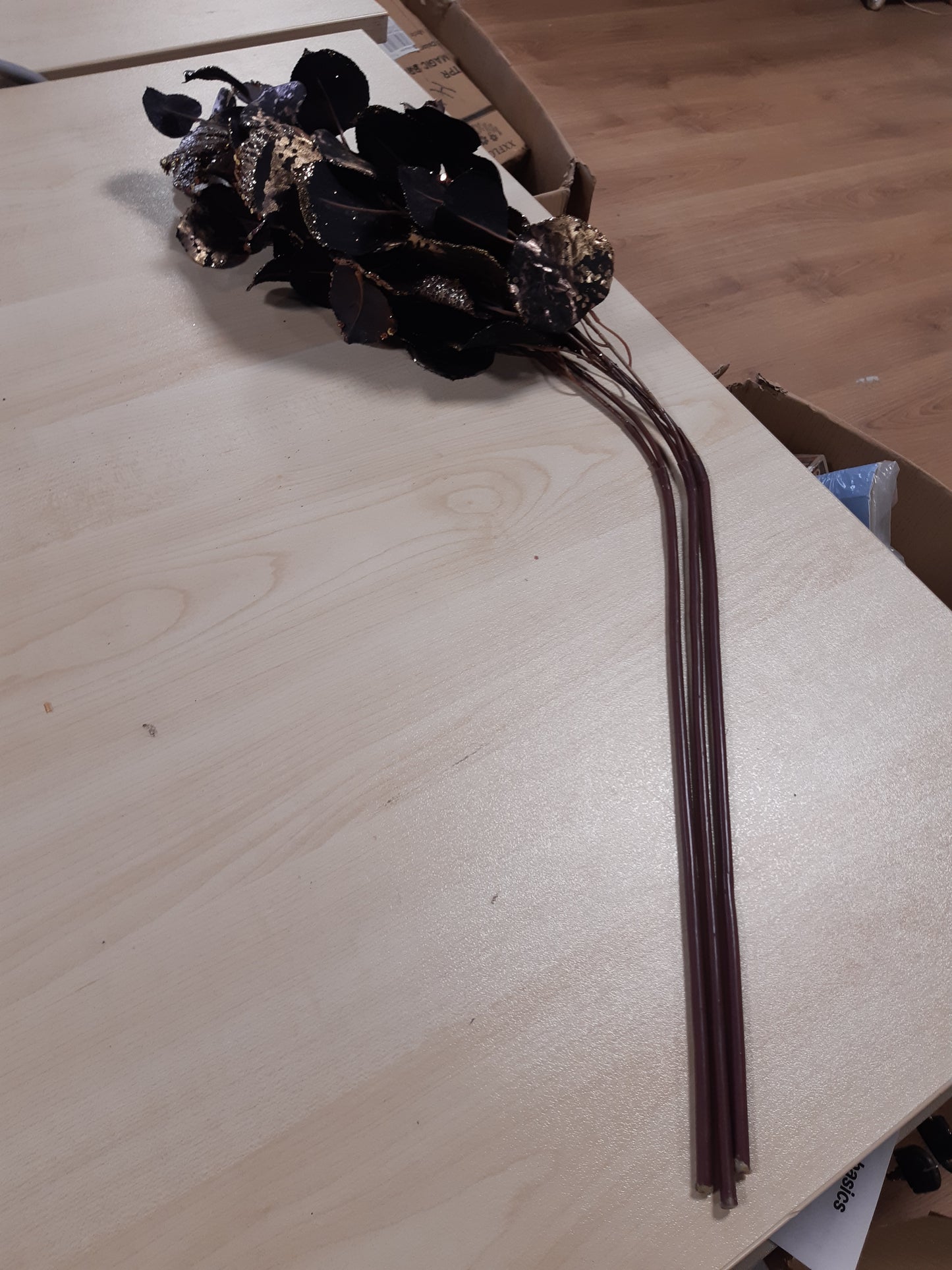 200604 - BRIFUL Degë Artificiale me Gjethe Aspeni - Set prej 3 degësh, 76cm, Material Metalik, me shkëlqim Ari, për Vjeshtë, Halloween dhe Krishtlindje | Për Vazo, Dekorime Tavoline dhe Pemë Krishtlindjesh