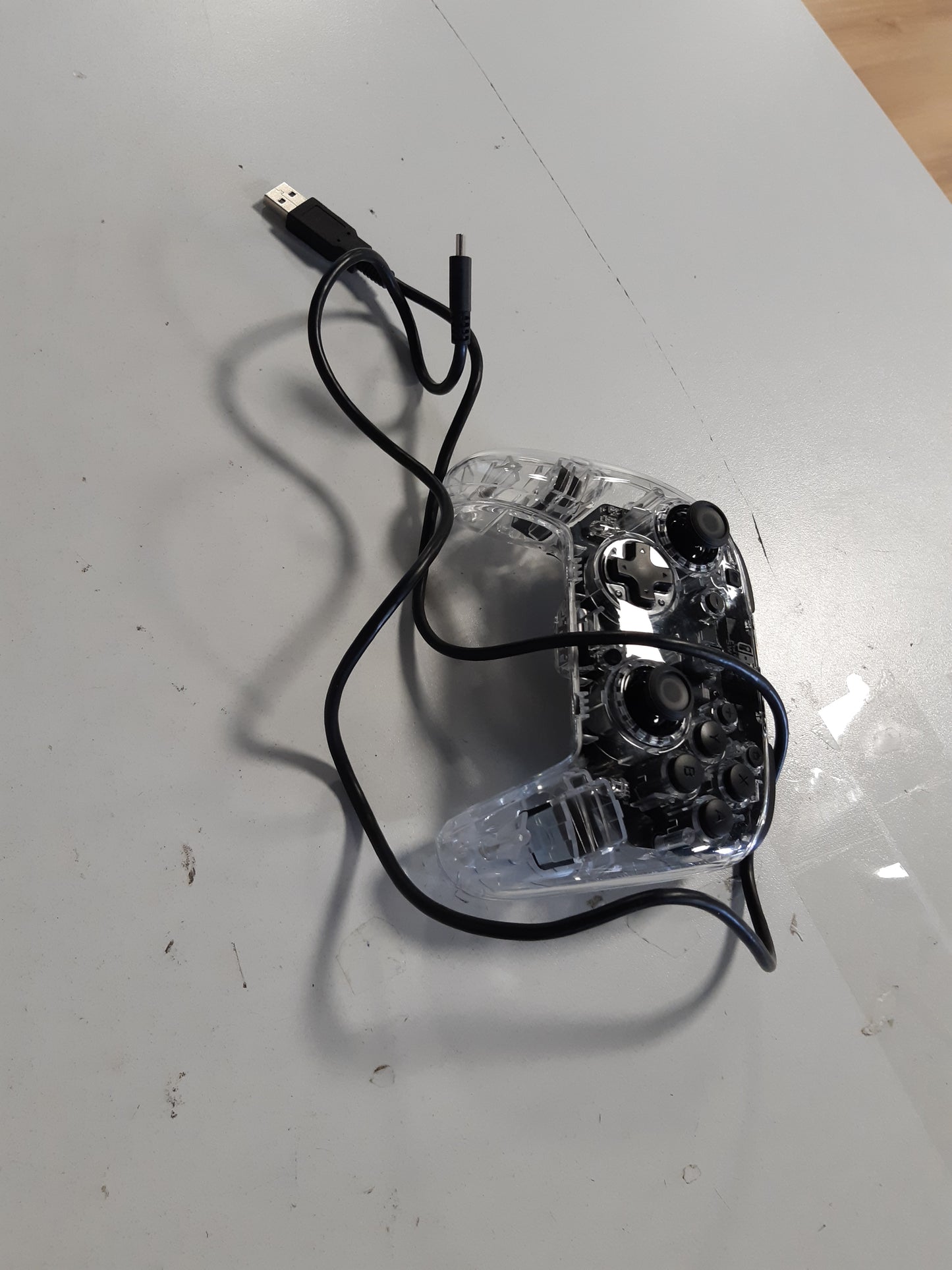 267930 - TURTLE BEACH Kontrollues lojërash Afterglow Clear Wireless RGB për Nintendo Switch 2