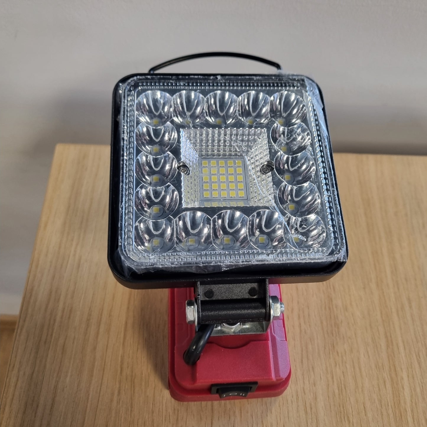 218821 - EINHELL Llambë me bateri PXC 18V, dritë pune LED 48W 4800LM me 2 porta USB për kamping, riparime makinash (Bateria nuk përfshihet)