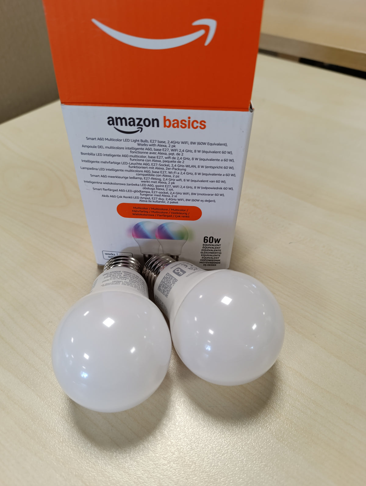 228513 - AMAZON BASICS Llambë LED inteligjente E27, 8W (ekuivalente me 60W), funksionon vetëm me Alexa, pako me 2, shumëngjyrëshe