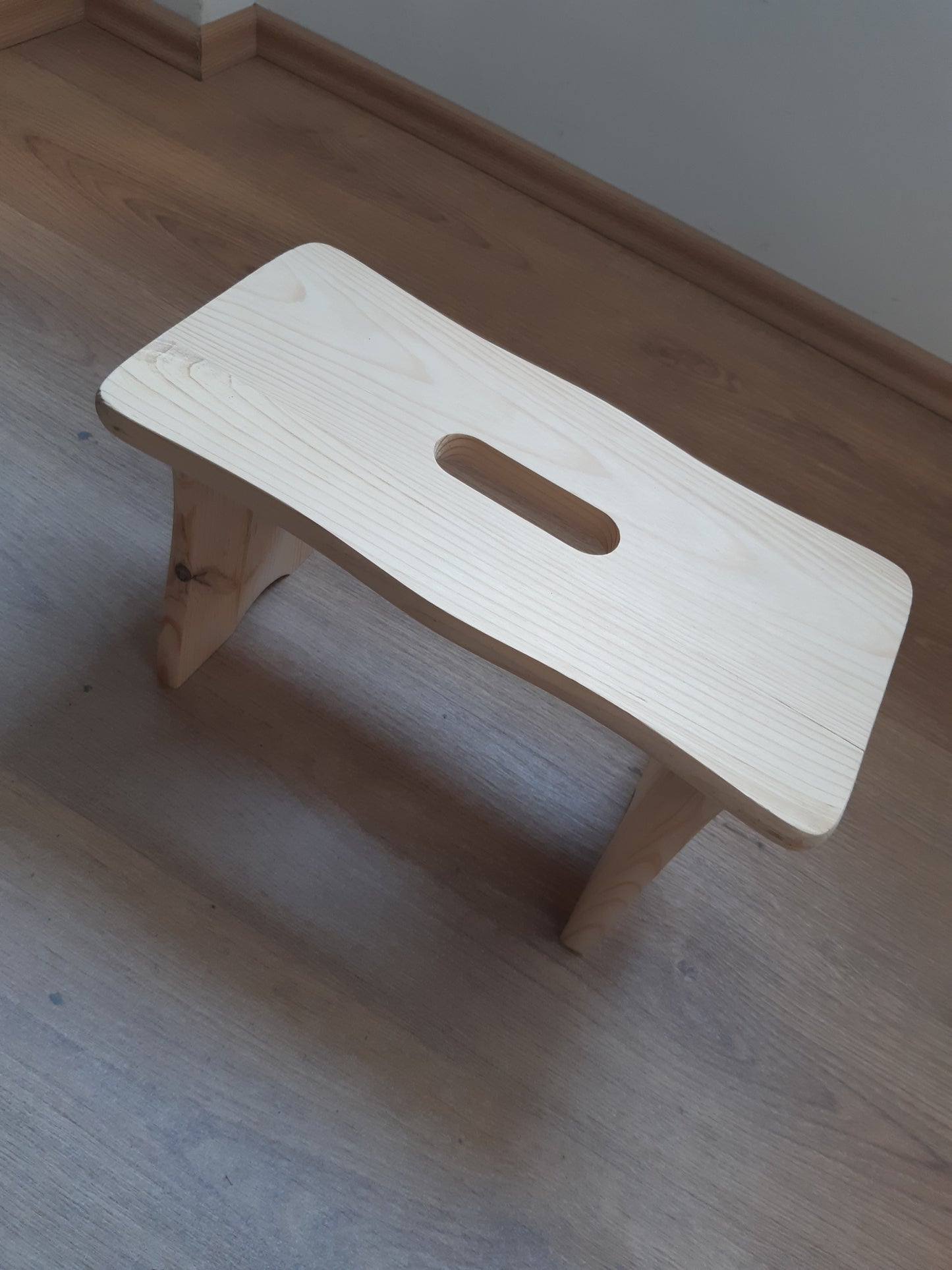 224489 - ZELLER 13130 Shtojcë për këmbë, pishë 39x19x21cm, stol prej druri, mbështetëse për këmbë