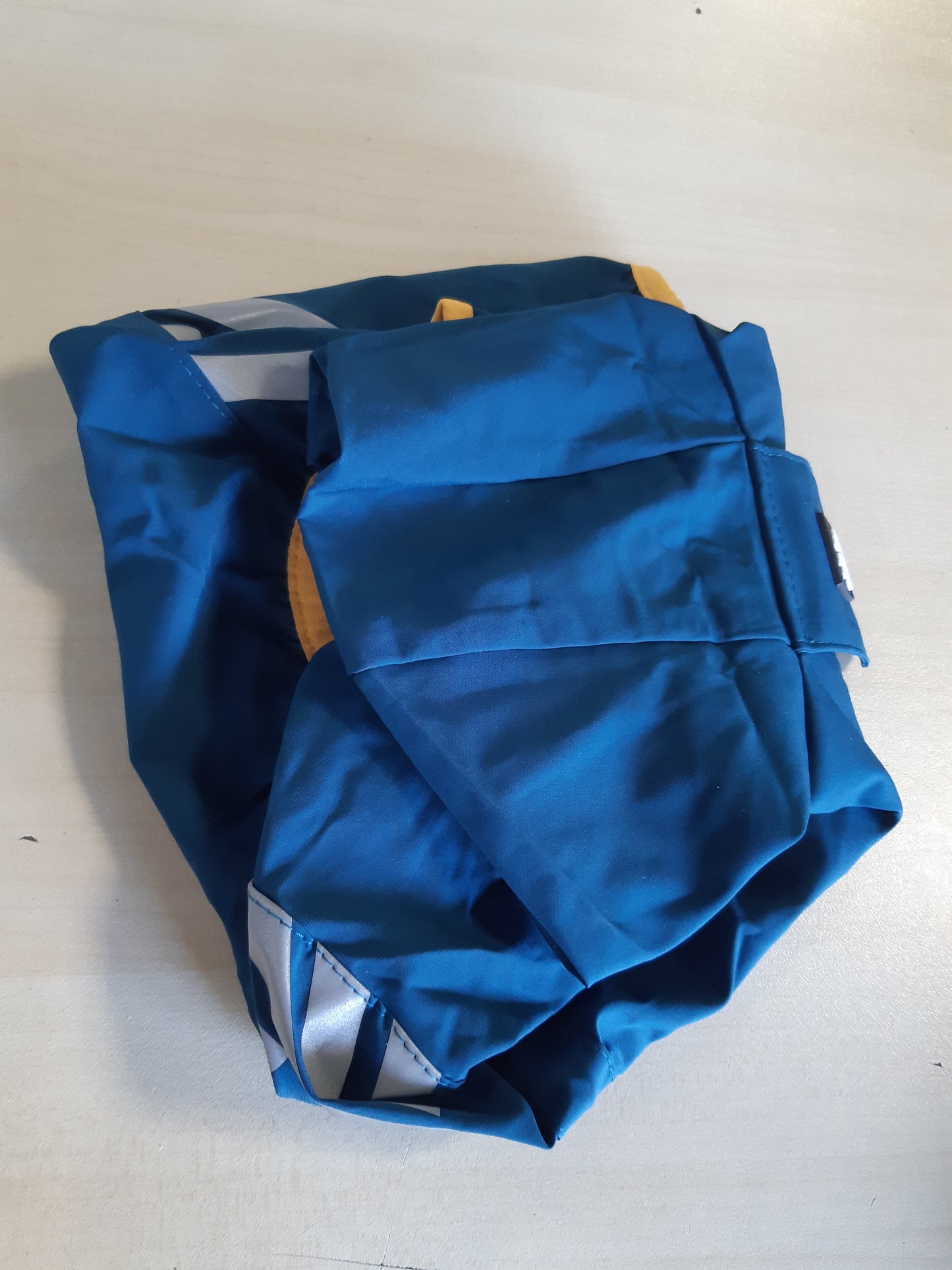 184781 - BRANDI I PAJISUR Mushama për Qen të Vegjël dhe të Mesëm, Blu, e Papërshkueshme nga Uji, e Rregullueshme, me Kapuç dhe Hapje për Këmbët, Madhësia L