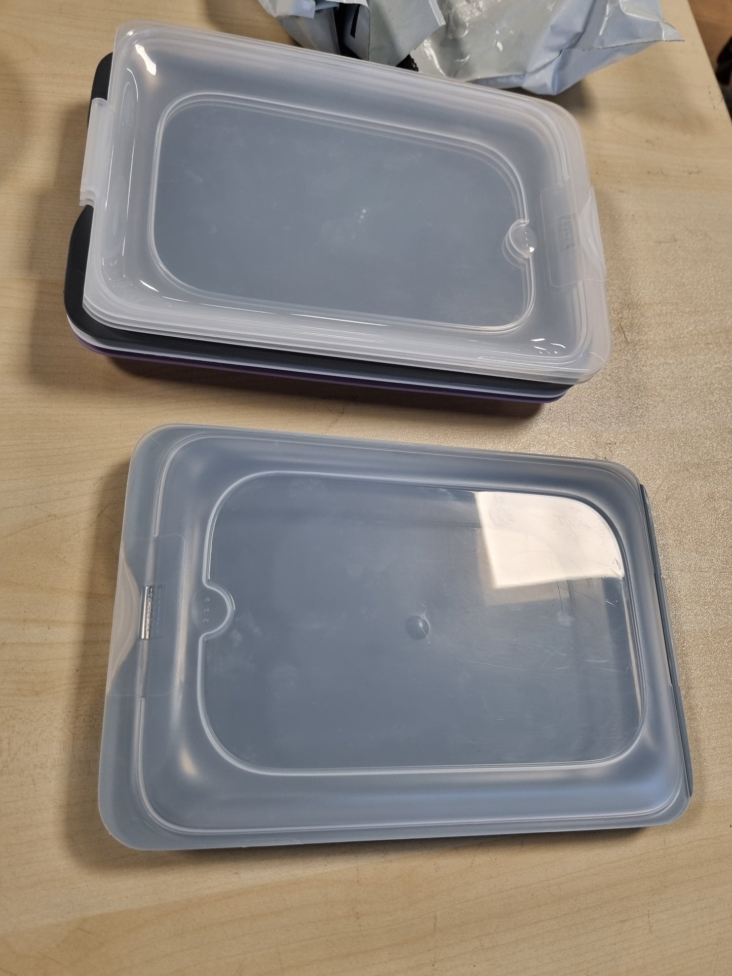 257497 - TATAY Enë për Frigorifer Deli, Set me 4 standarde, Enë për ruajtjen e ushqimit me kapakë, të grumbullueshme, 17x3.2x25.2 cm, Pa BPA, Ngjyra pastel