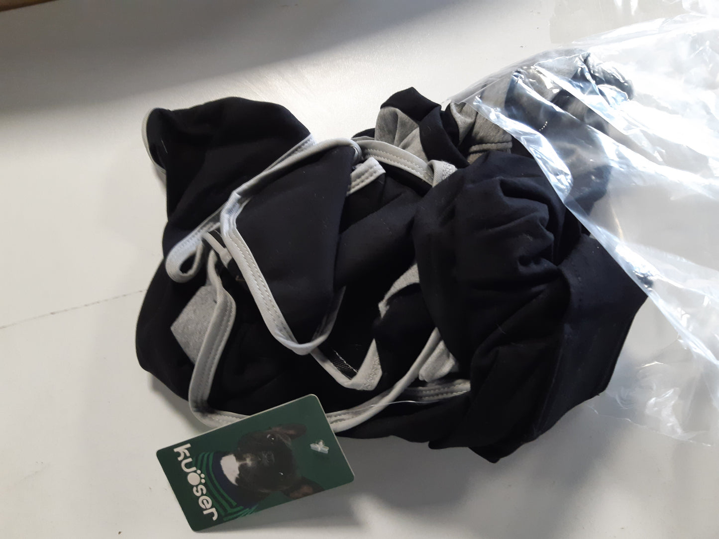 261134 - KUOSER Kostum Qeni Pas Operacionit, E Zezë, 2XL, për Qen Femër/Meshkull, Alternativë me Jakë Elektronike