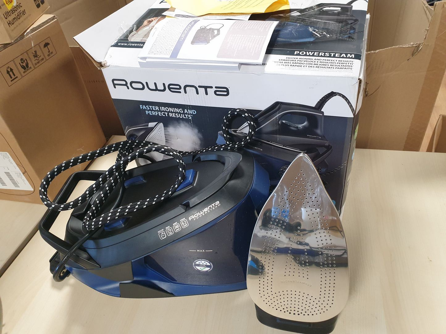 144132 - ROWENTA VR8315 Powersteam, Hekur me Avull me Bojler të Heshtur, Presion 6.2 Bar, Wattësi 2400 W, Kapaciteti 1.7 L, Pllakë Çeliku Inox, Modalitet Ekonomik