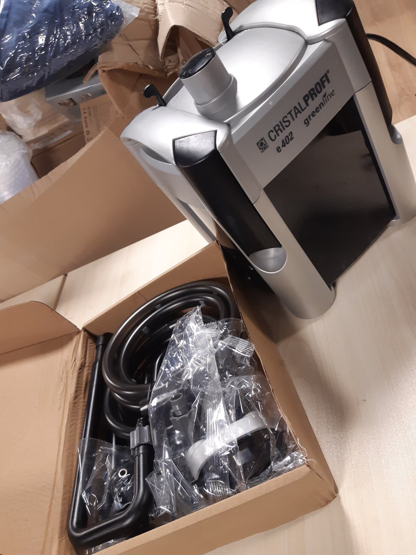 170081 - JBL CRISTALPROFI E402 GREENLINE - Filtri i Akuariumit me Fuqi të Lartë dhe Efikasitet Energjitik