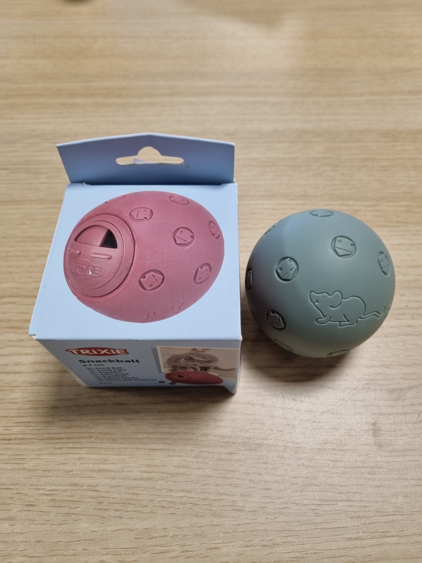 220637 - TRIXIE Top për aktivitete me ushqime për mace, plastik, Ø 7 cm, natyral