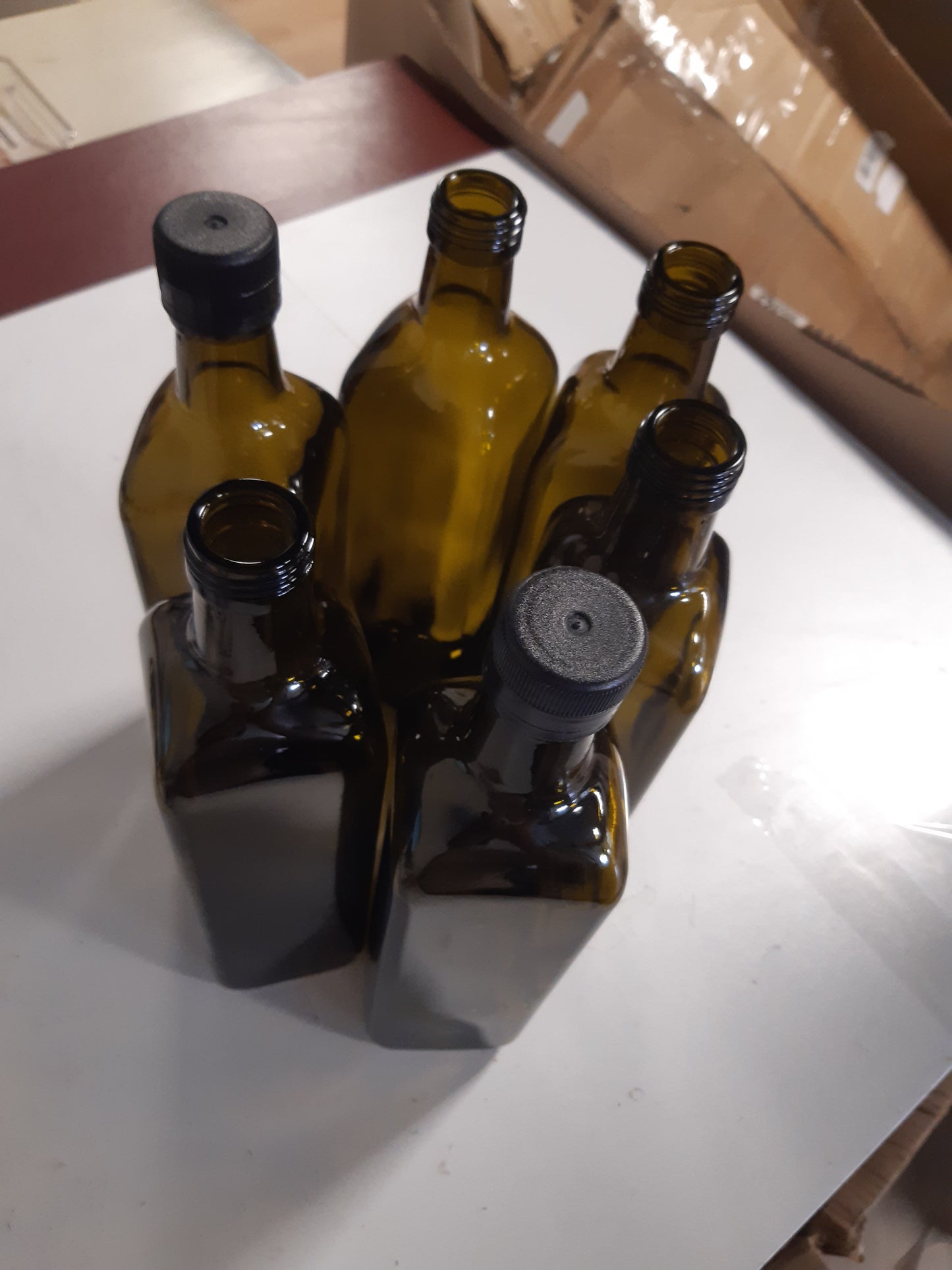 221941 - Set prej 6 shishesh vaji mikken 750 ml, jeshile/kafe, shishe qelqi me dozator dhe etiketa