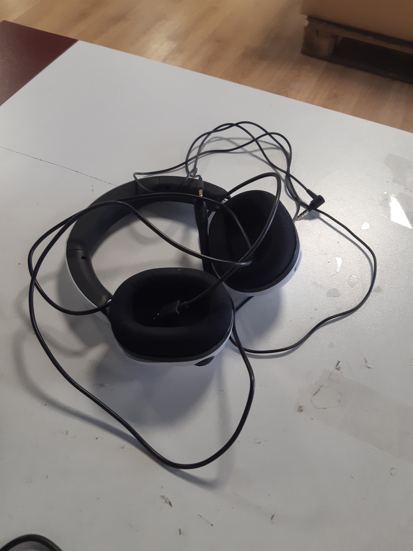 267624 - SONY INZONE H5 – Kufje Pa Tel për Lojëra, Tingull Hapësinor 360 gradë, Jetëgjatësi Baterie 28-orëshe, Mikrofon i Mundësuar nga IA, E Bardhë