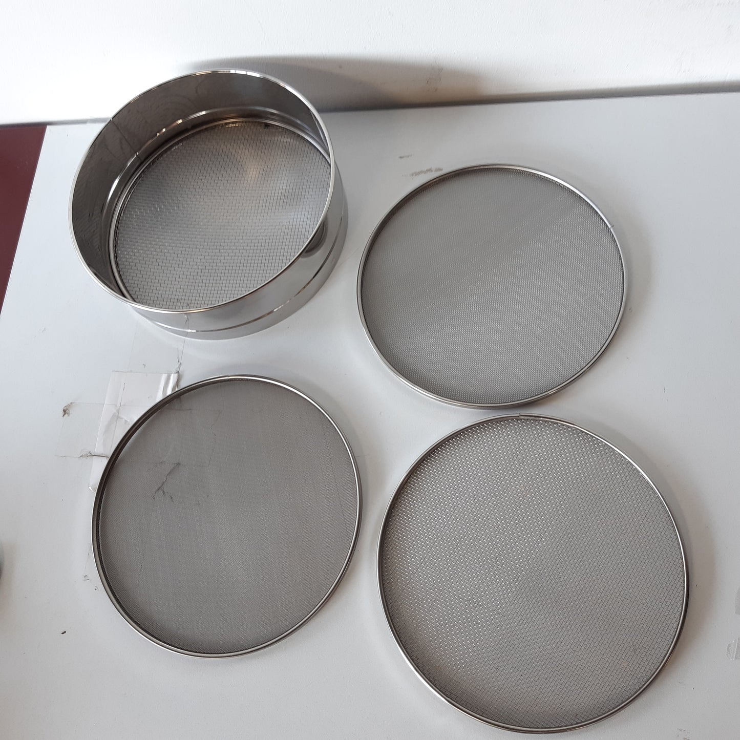 226454 - DE BUYER Sitë çeliku inox me 4 futje site të ndërrueshme, diametra 3mm/2mm/1mm/0.5mm, 4605.21, Argjend
