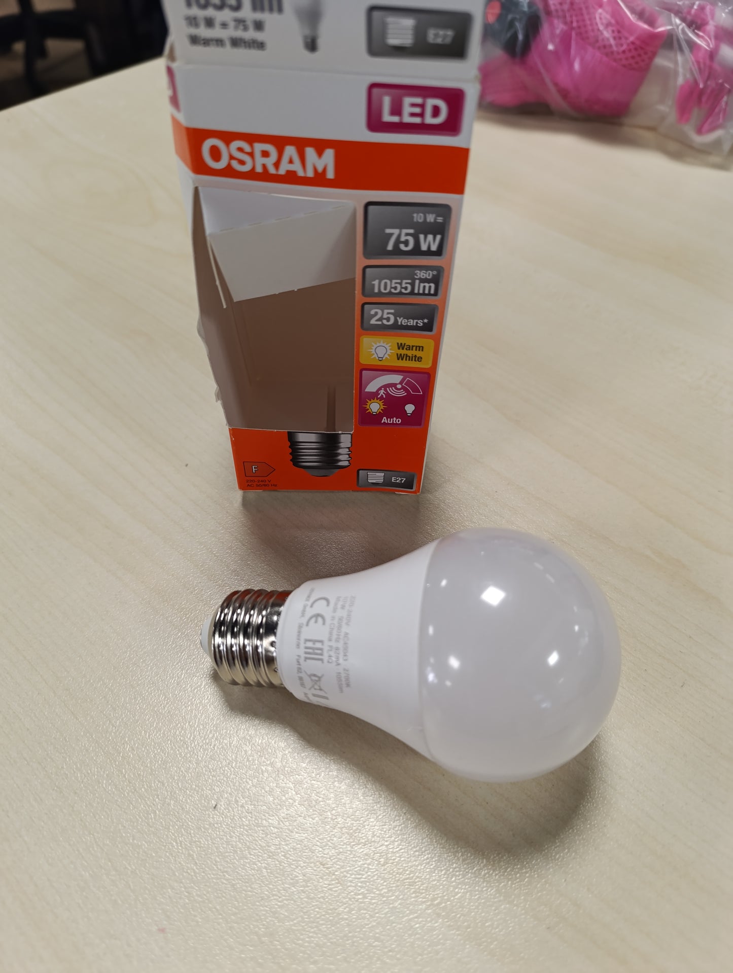 220490 - OSRAM Llambë LED Superstar + Classic A 75 FR, E27, 10W, 1055lm, 2700k, dritë e bardhë e ngrohtë, jetëgjatësi e madhe, sensor lëvizjeje, fikje automatike