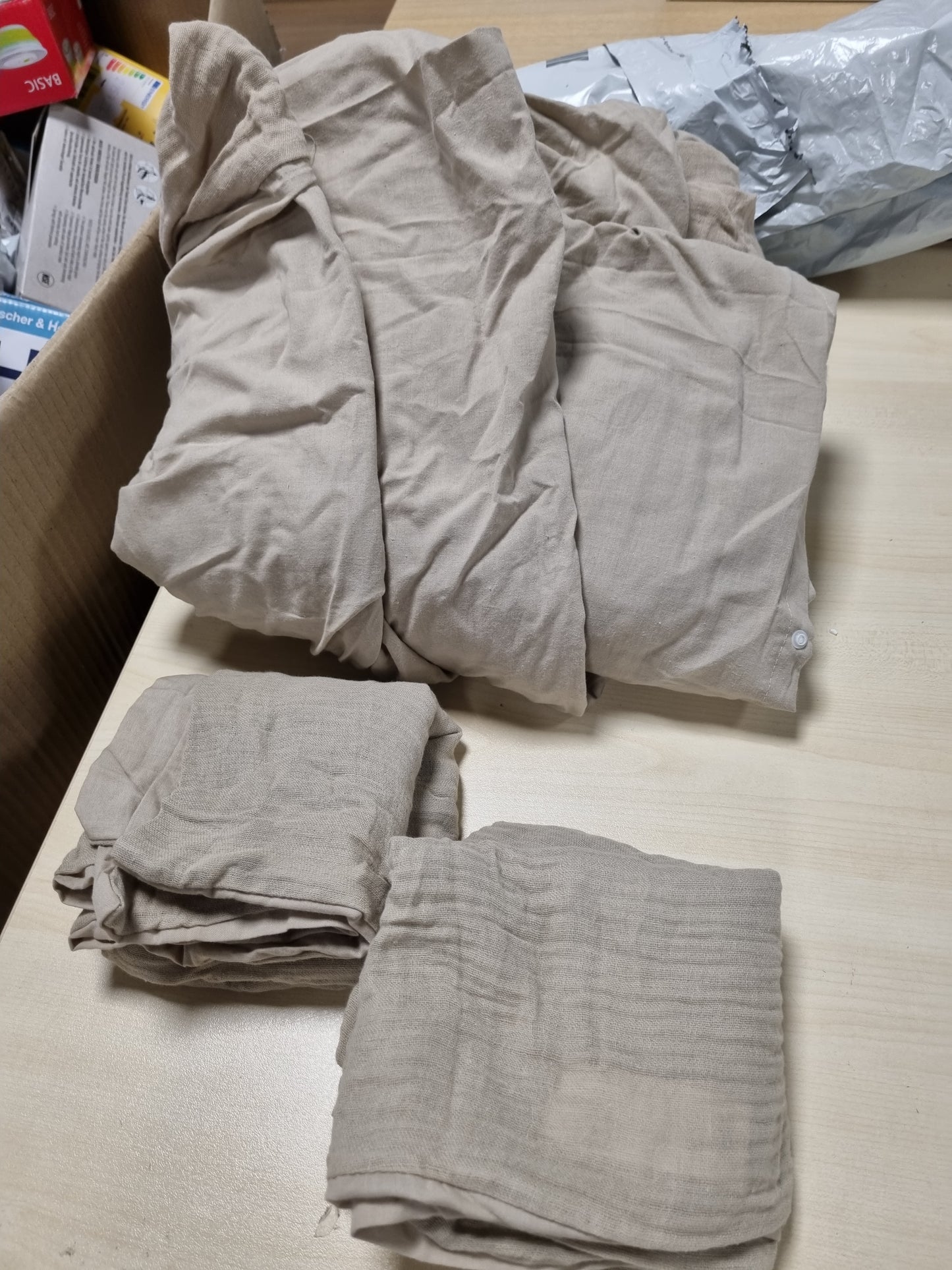 213264 - DOUCEUR D'INTÉRIEUR Komplet shtrati me 3 pjesë (260 x 240 cm) me rërë, garzë pambuku