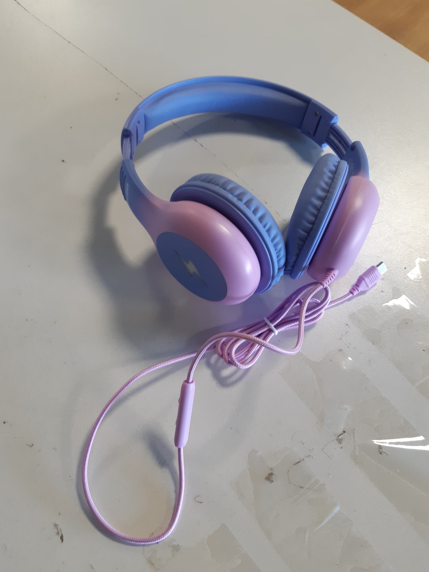 269058 - COWYAWN Kufje për Fëmijë me Drita LED, Kufje USB Type-C për Fëmijë me Mikrofon, Kufizues Volumi 85/94 dB, Kufje USB-C mbi Vesh për Djem/Vajza/Shkollë/Tablet/Udhëtim/iPad/iPhone, Vjollcë