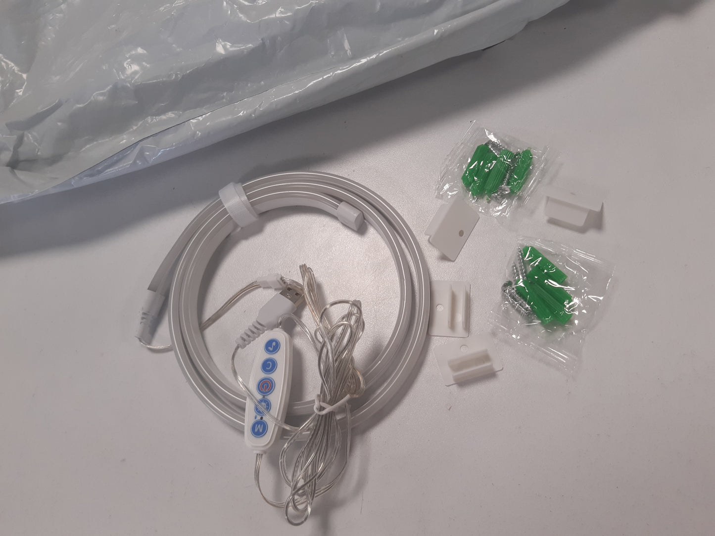 168964 - SHIRIT LED NEON 1m - Shirit Neon RGB me Kontroll nga Aplikacioni, Efekte të ndryshme të Dritës, Sinkronizim me Muzikë, për Dhomën e Ndenjjes, Dhomën e Fjetjes dhe Dekorim Muri