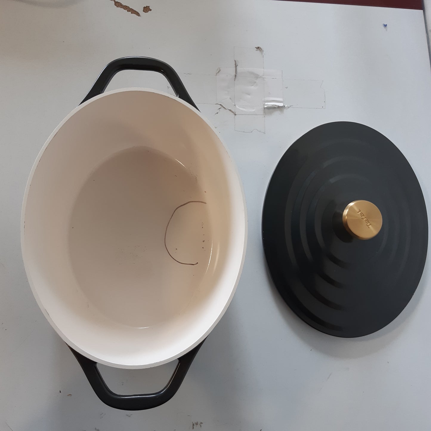255097 - TEFAL ENA OVALE, 30 X 23 CM (5.7 L), E PËRPUTHSHME ME INDUKSIONIN, VESHJE QERAMIKE, KAPAK KONDENSIMI, GRI, E2558904