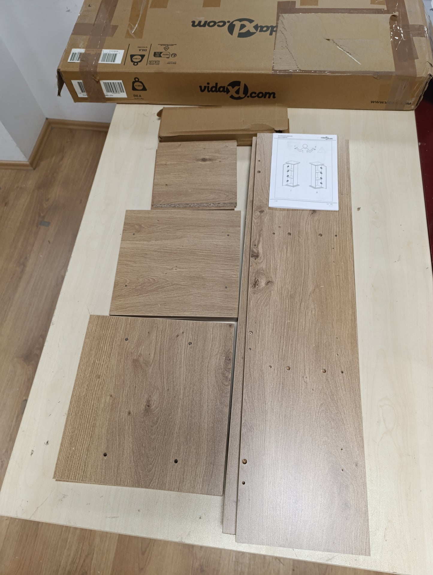 244846 - VIDAXL Stendë Ekspozimi me Hapësirë Ruajtjeje Lisi Artizanal 31x30x90 cm Dru i Inxhinierizuar