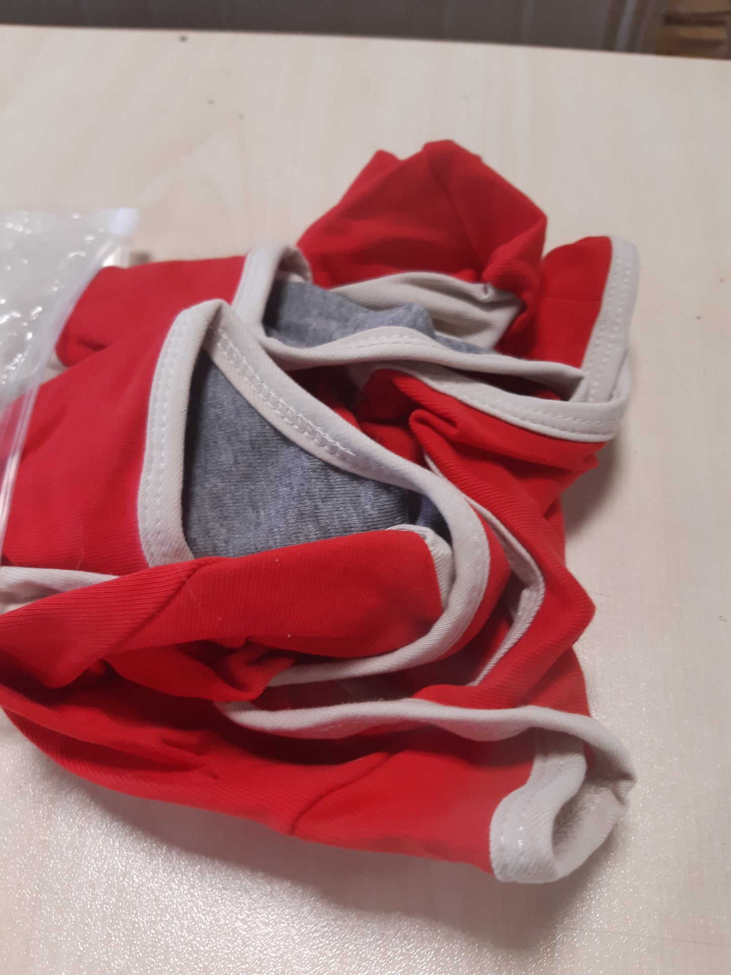 210207 - HJUMARAYAN Kostum Rimëkëmbje për Qen, Kostum Pas-Operacioni për Qenë Femra, Veshje Kirurgjikale me Qafë të Lartë për Këmbët e Përparme, Zëvendësues i Jakës së Elizabetës, Madhësi S, Ngjyra E Kuqe