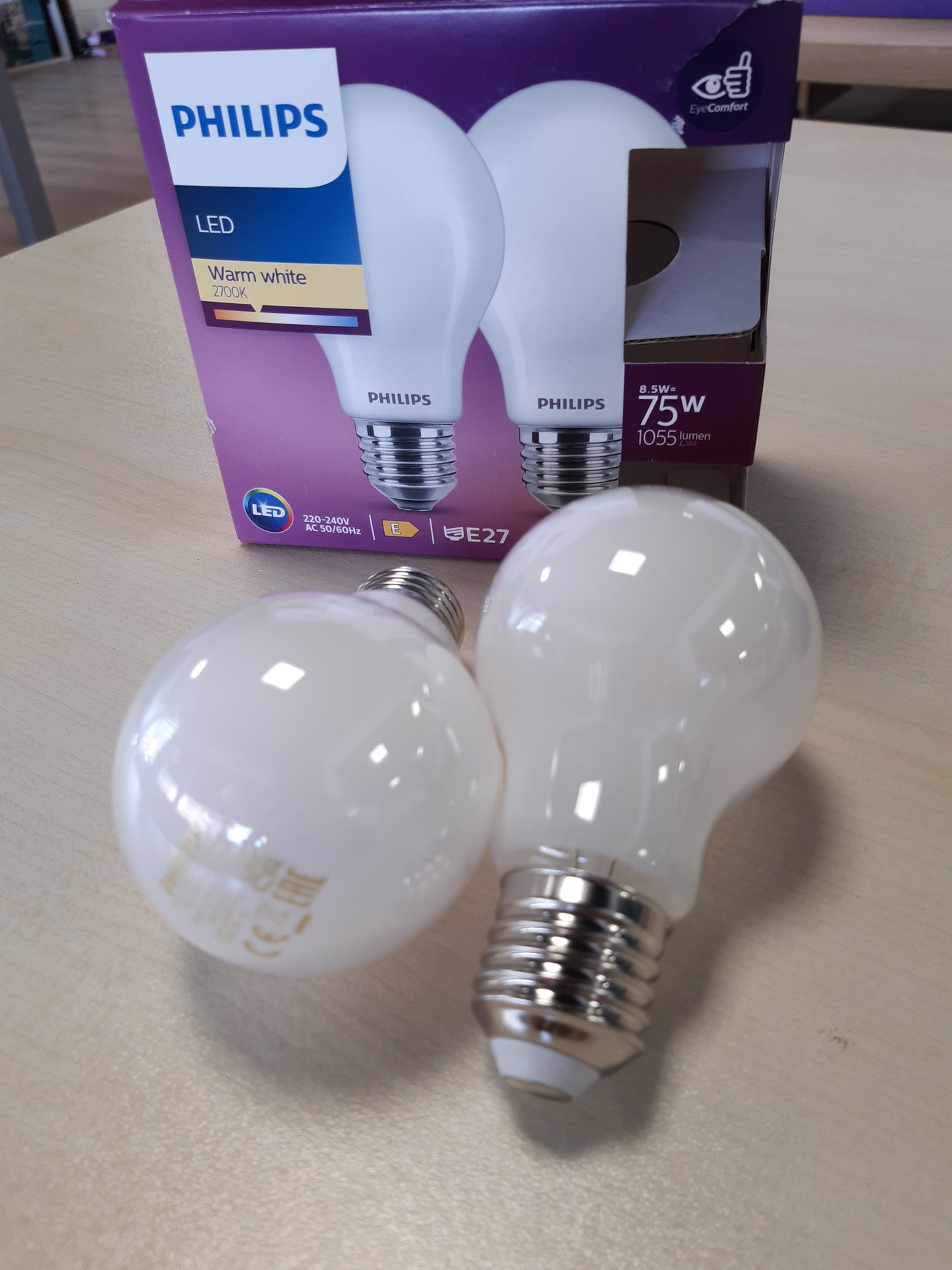 230004 - PHILIPS Llambë LED 8.5-75W E27 e Bardhë e Ngrohtë