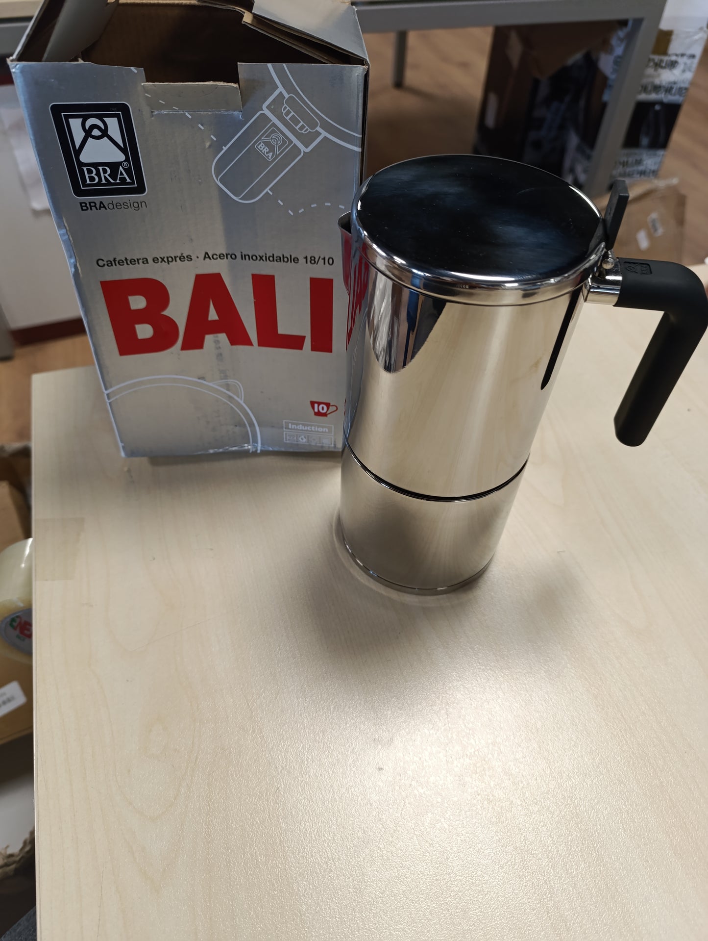 217782 - BRA Bali Makinë kafeje italiane, çelik inox 18/10, me induksion të plotë, e përshtatshme për të gjitha llojet e sobave, 10 filxhanë, 11 cm