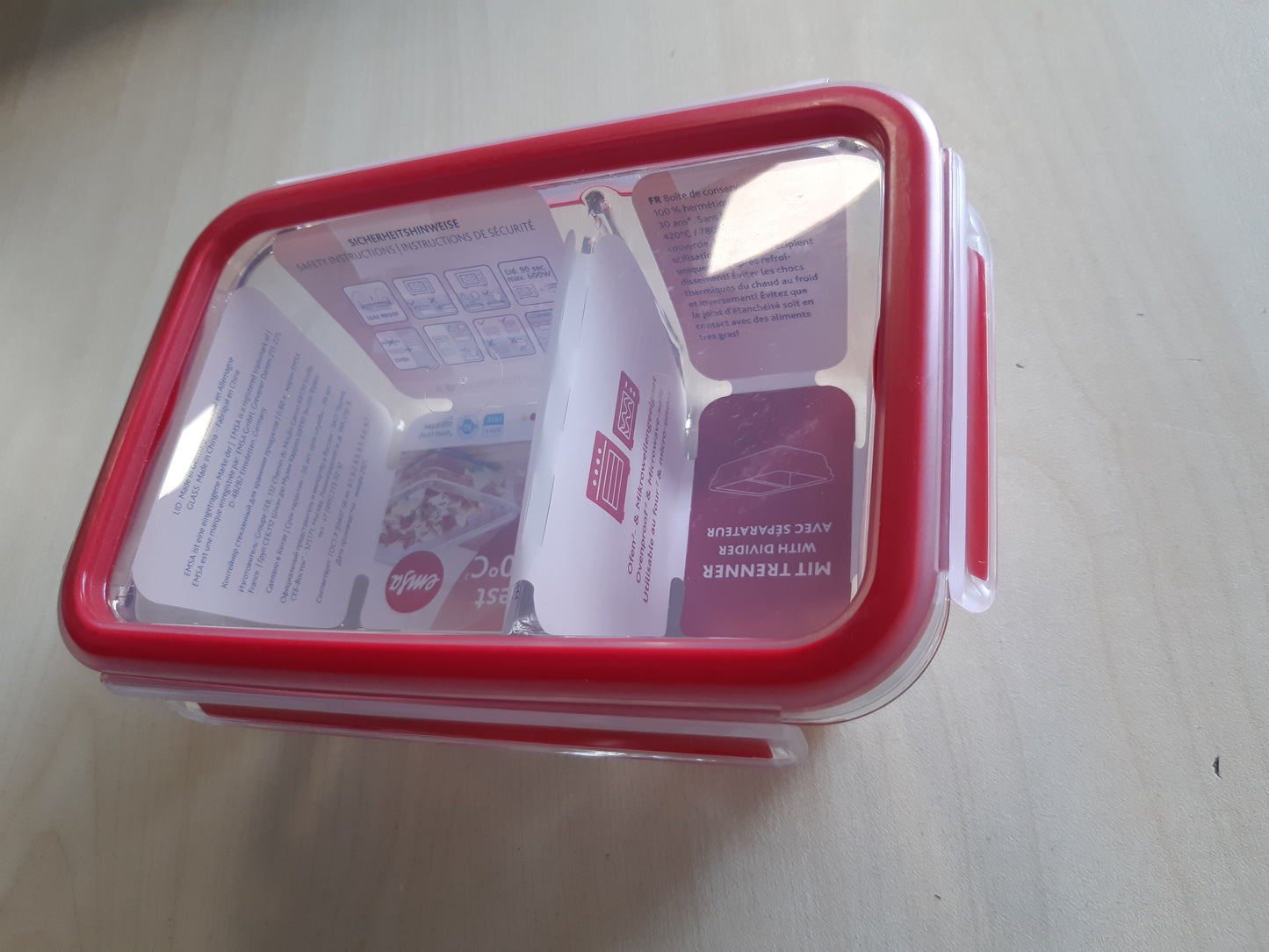 257864 - EMSA Clip & Close Enë qelqi për ruajtjen e ushqimit 0.8 L, drejtkëndëshe, 100% e papërshkueshme nga rrjedhjet, e sigurt për lavastovilje, frigorifer, furrë dhe mikrovalë, e kuqe, transparente, N10407
