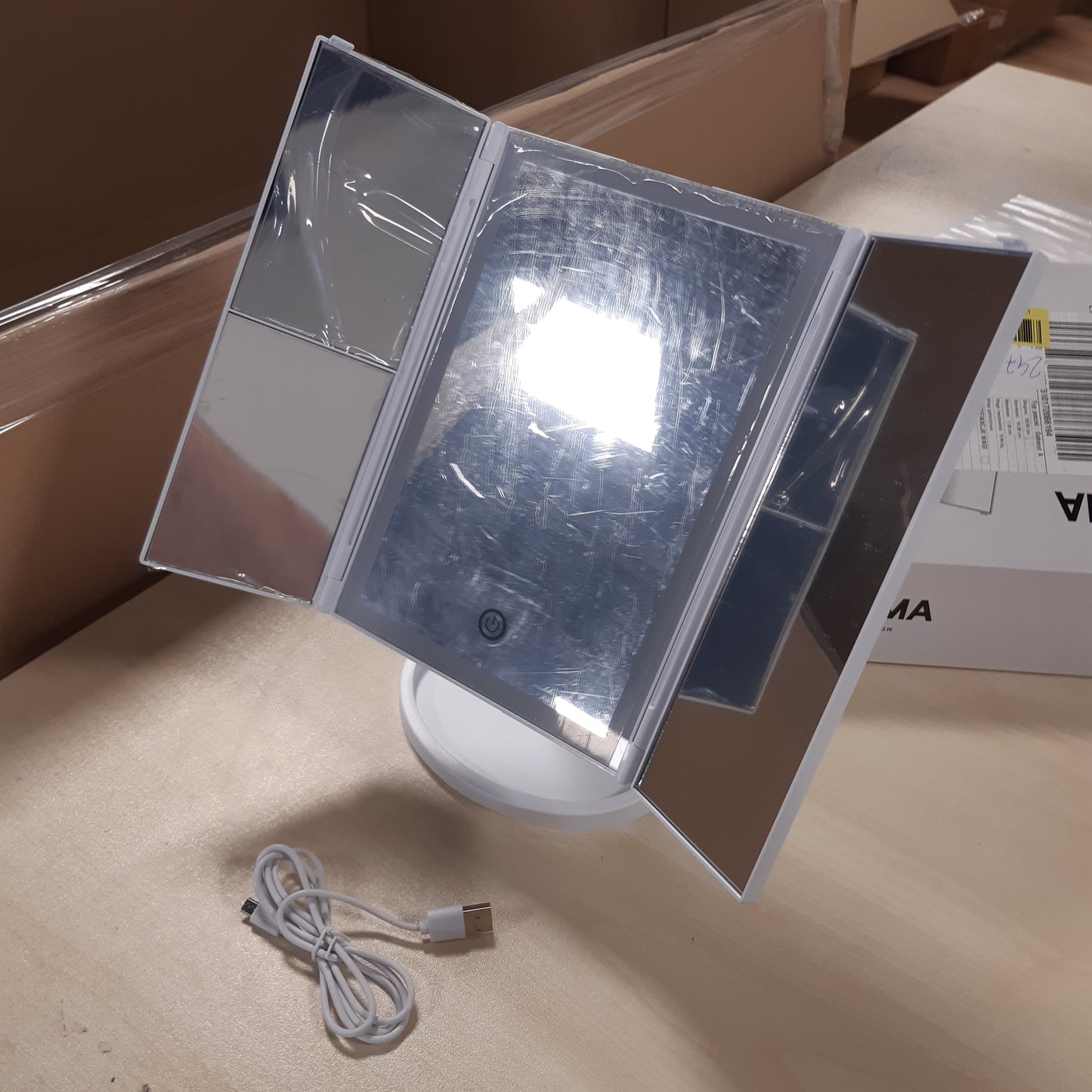 247147 - GRIFEMA Pasqyrë Tavoline e Palosshme Trefishe me 32 LED, Zmadhim 3X/2X/1X, Ekran me Prekje, Rrotullim 360°, E Bardhë