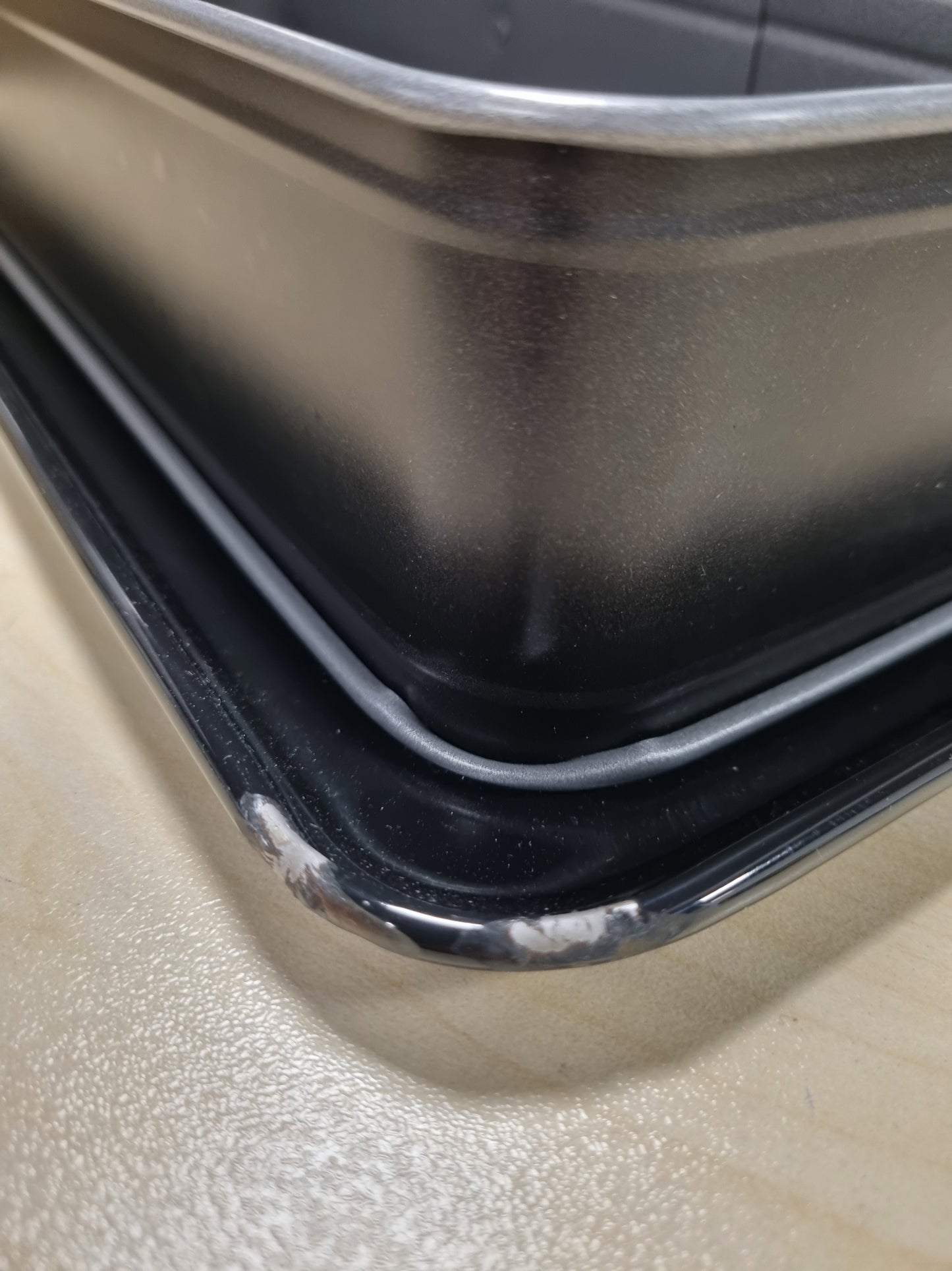 213925 - DR. OETKER Tavë drejtkëndëshe me formë pranvere me bazë servirjeje prej smalti, 30 cm, Ide pjekjeje – shtresë jo ngjitëse, rezistente ndaj nxehtësisë deri në 230°C