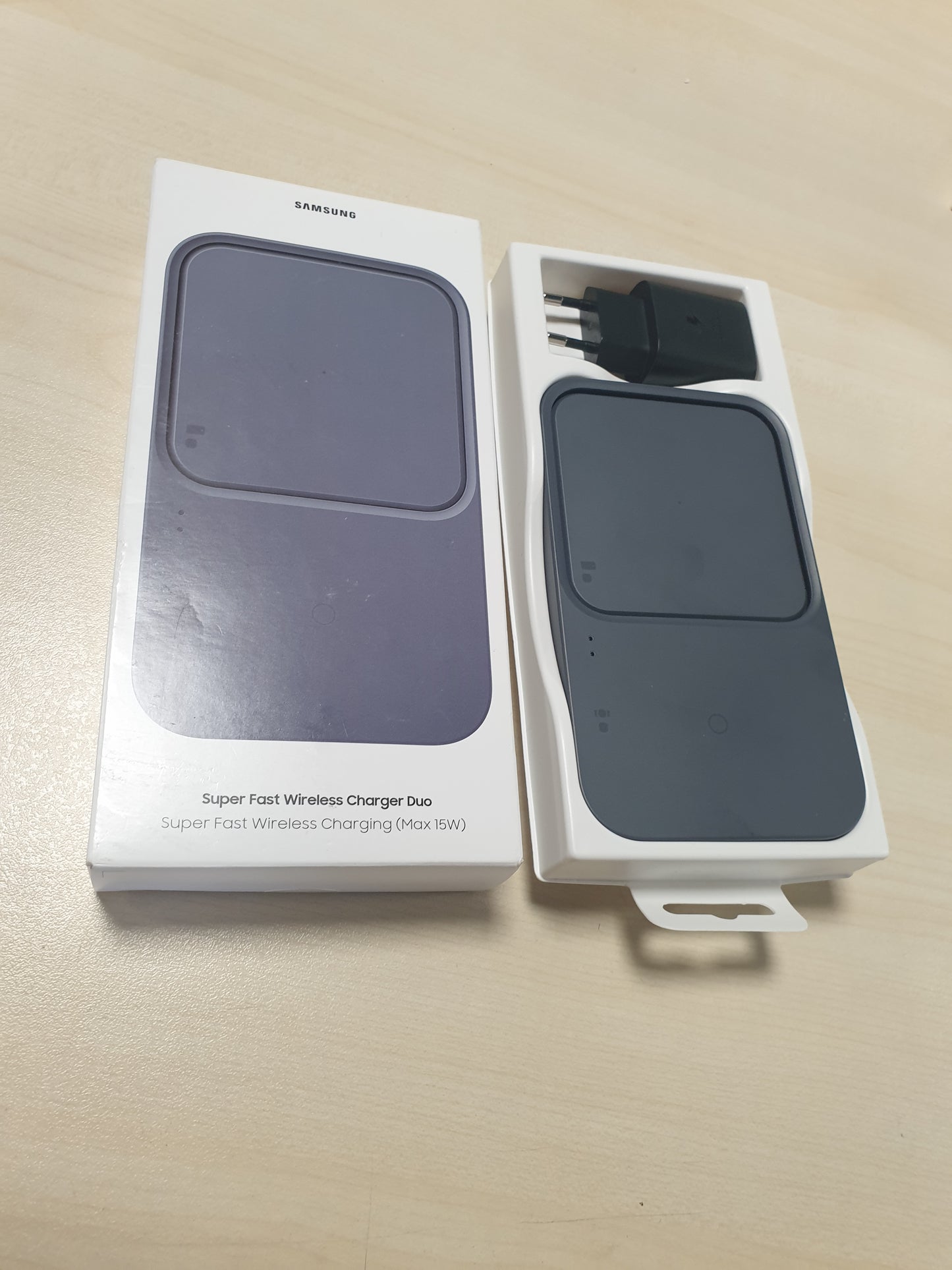 268162 - SAMSUNG Karikues pa tel Duo me adaptor karikimi të shpejtë EP-P5400T