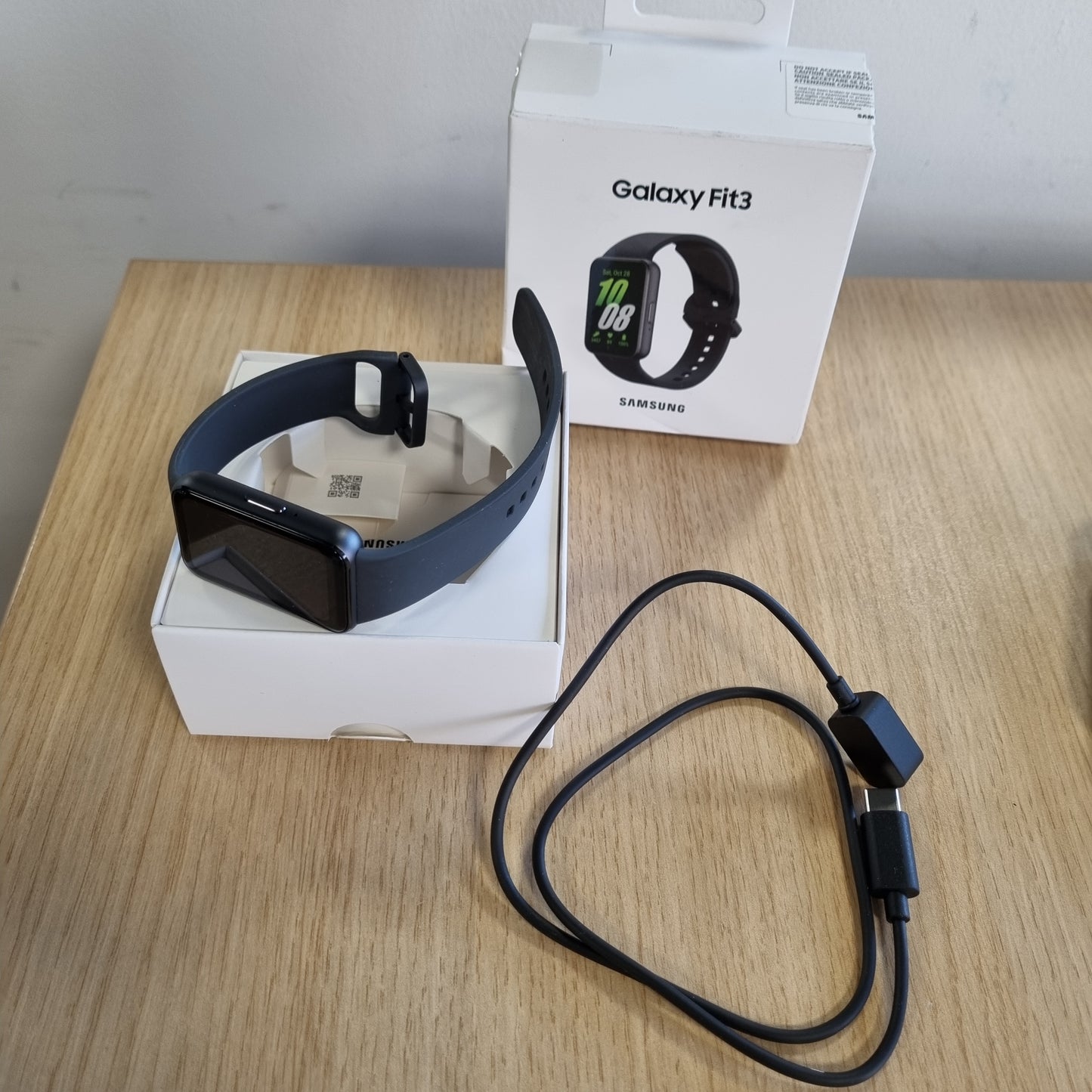 267965 - SAMSUNG Galaxy Fit3 ora inteligjente, gjurmues fitnesi, gri