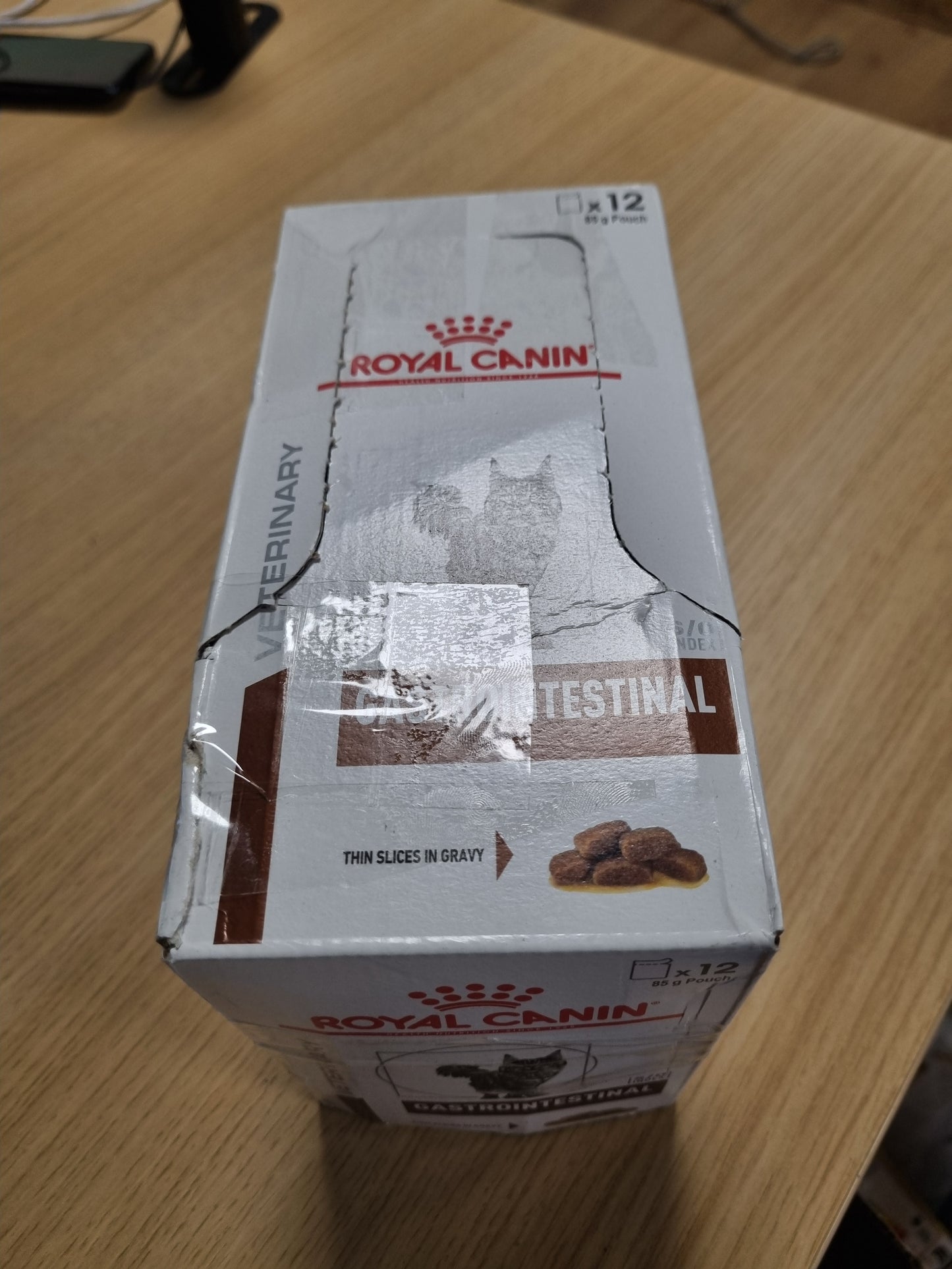215731 - ROYAL CANIN Ushqim i lagësht për mace të rritura | 12 x 85 g | Copa të holla në salcë