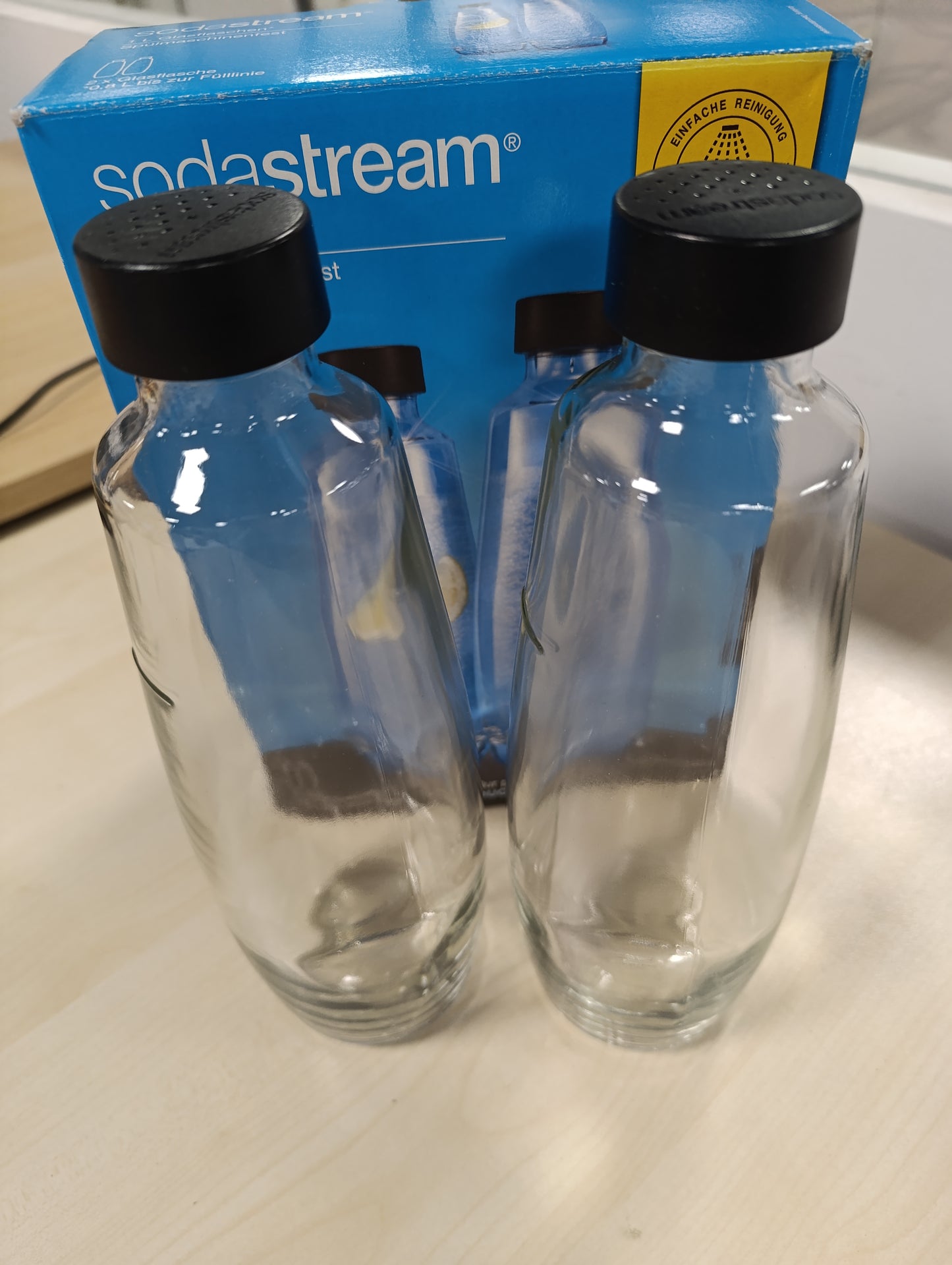 256326 - SodaStream Fuse - 2 x Shishe uji të ripërdorshme 1L; të sigurta për larjen e enëve; Plastikë pa BPA; miqësore me mjedisin