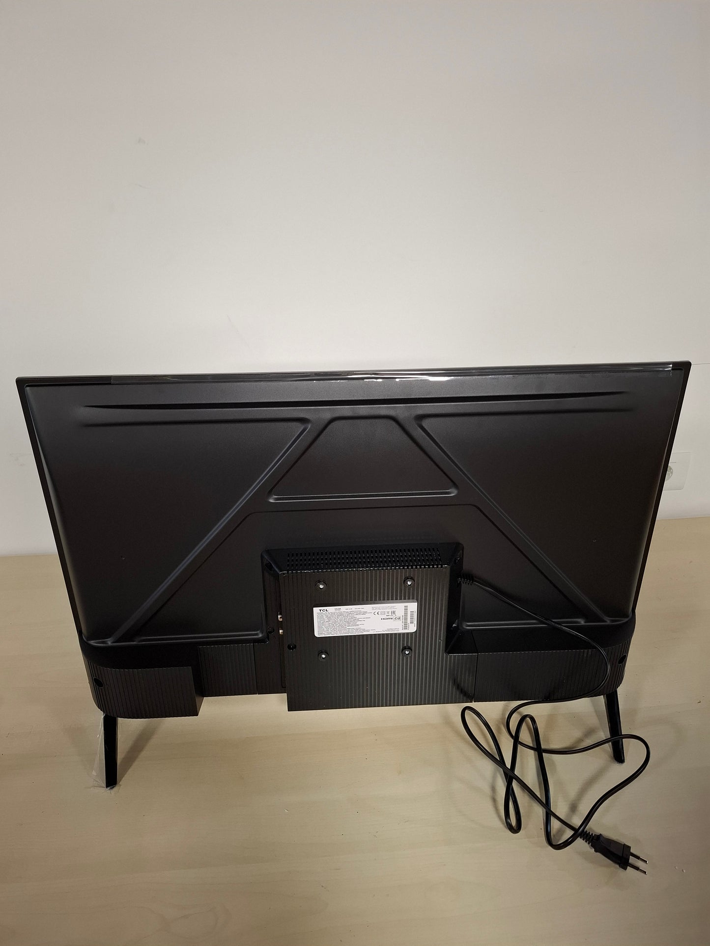 123456 - TCL Televizor Inteligjent 32L5A 32 Inç FHD HDR me Android TV, Modaliteti për Fëmijë, Audio Dolby, i Pajtueshëm me Asistentin Google