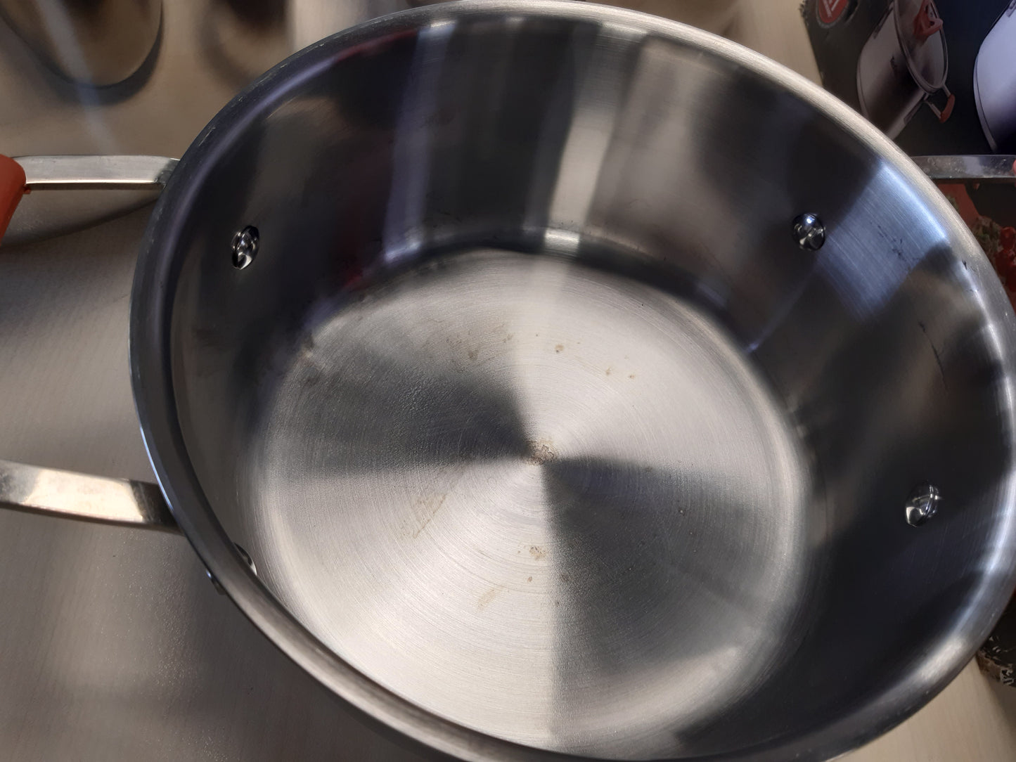 167328 - TEFAL Seti prej 3 Tenxhere të Argjendta Opti'Space + 3 Kapakë Qelqi, të çelikut inox, të Stivueshëm, Madhësia 18/20/24cm, të Pajtueshme me Induksion, Modeli G720S674