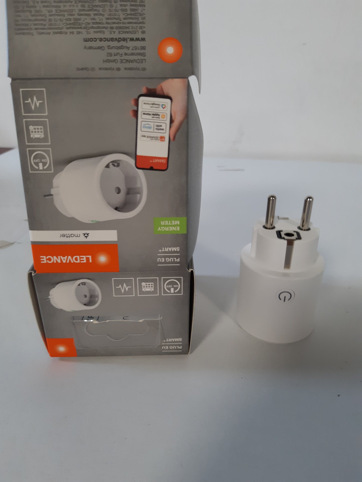 252331 - LEDVANCE SMART+ Prizë për ambiente të brendshme, Prizë inteligjente me Matter mbi WiFi, Pajtueshme me Alexa, Google dhe Apple, Mat dhe kursen konsumin e energjisë, E bardhë, Pako me 1 copë