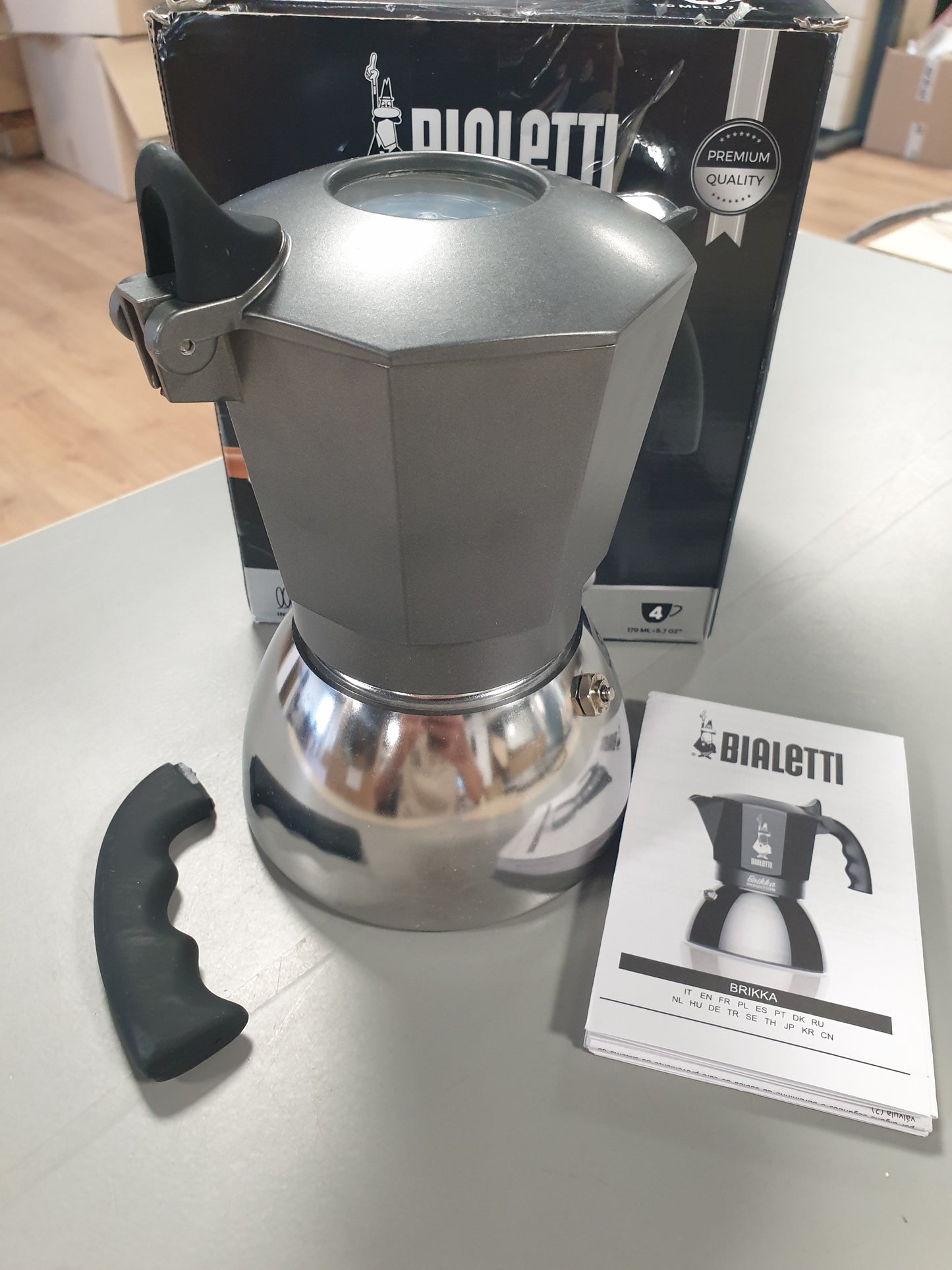 250253 - BIALETTI Makinë kafeje me induksion Brikka, 4 filxhanë (170 ml), dizajn elegant, ngjyrë argjendi