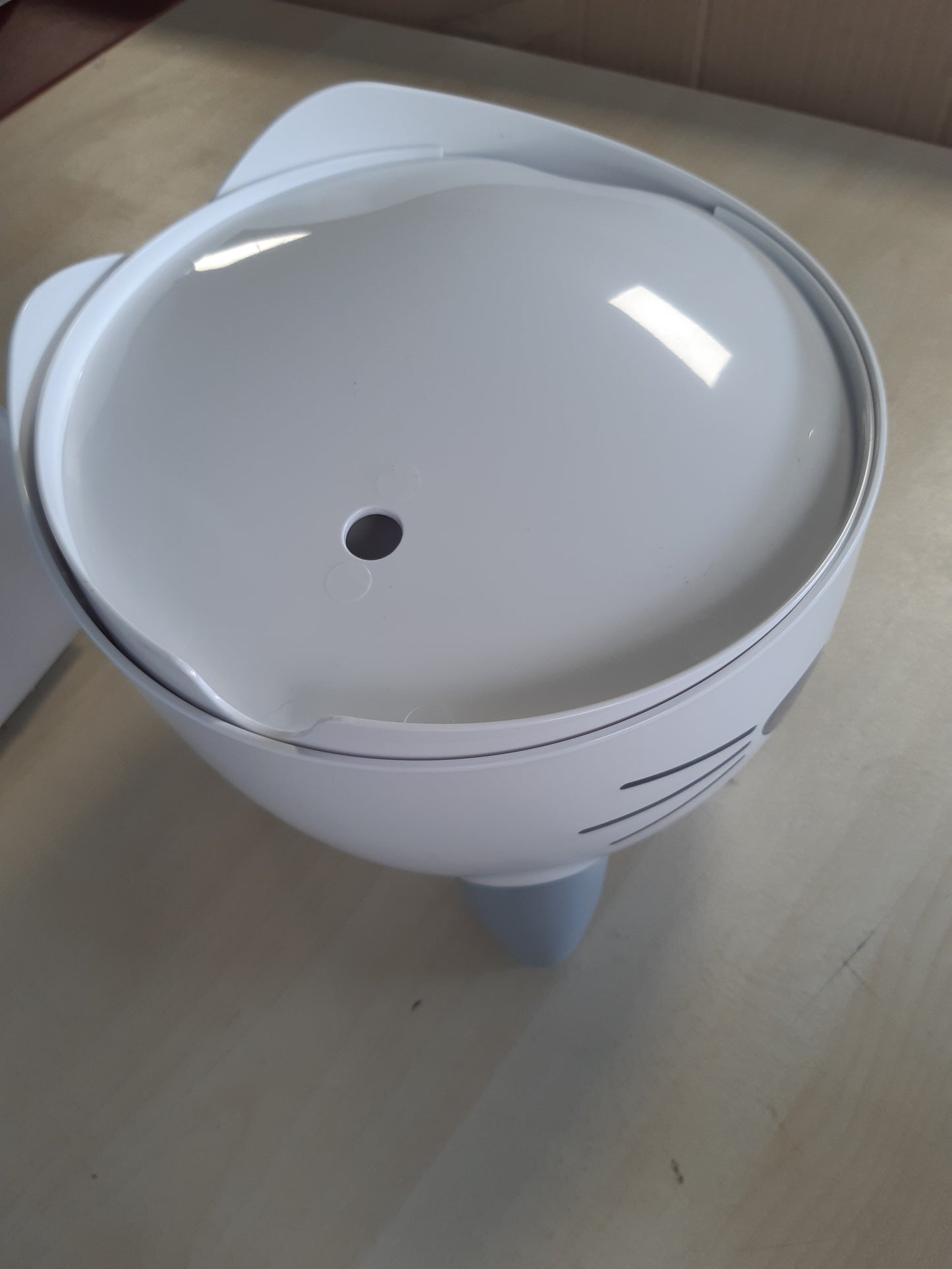221541 - PIKSI Shatërvan për Mace Catit Pixi, 2.5L, i Bardhë, 1 copë
