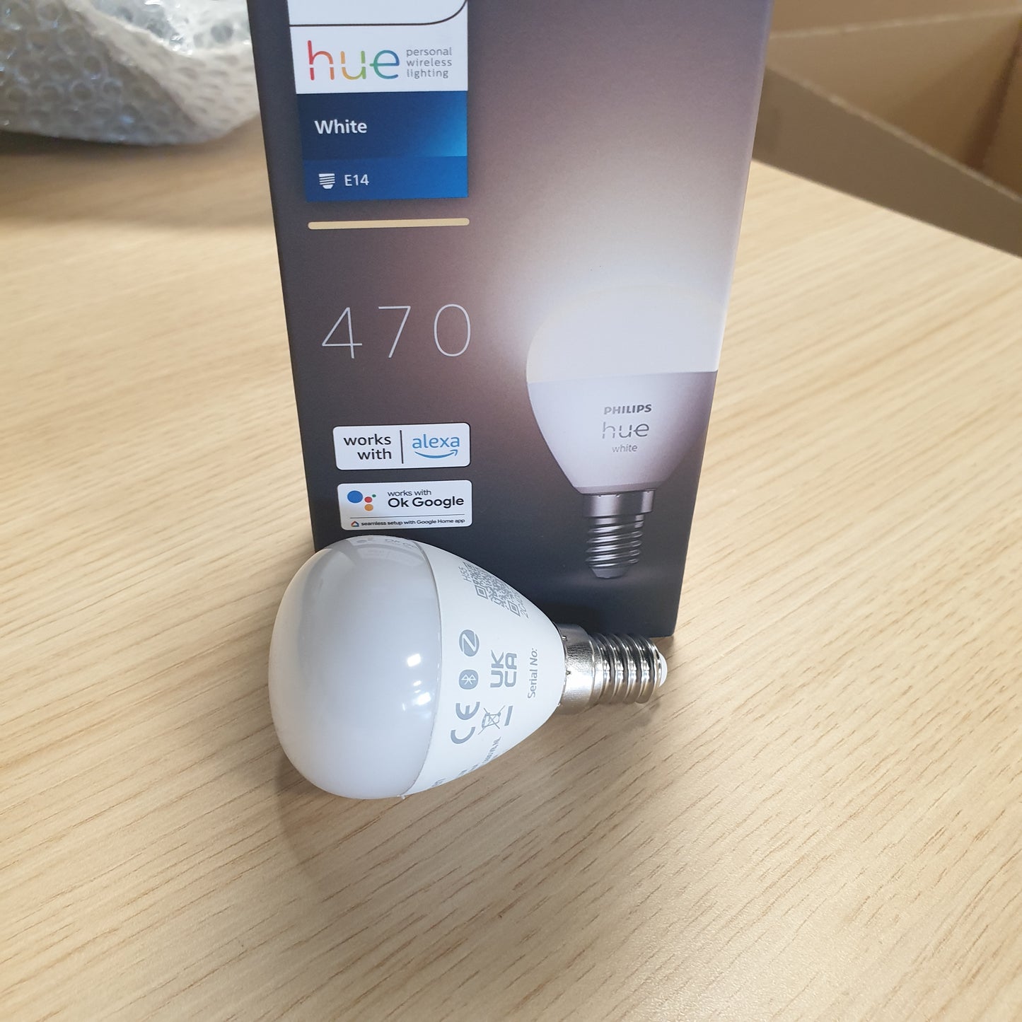 205338 - PHILIPS Llambë LED Hue White E14, Formë Pike Loti, Pako e Vetme, Me Errësim, Dritë e Bardhë e Ngrohtë, e Kontrollueshme Nëpërmjet Aplikacionit, e Pajtueshme me Amazon Alexa (Echo, Echo Dot)