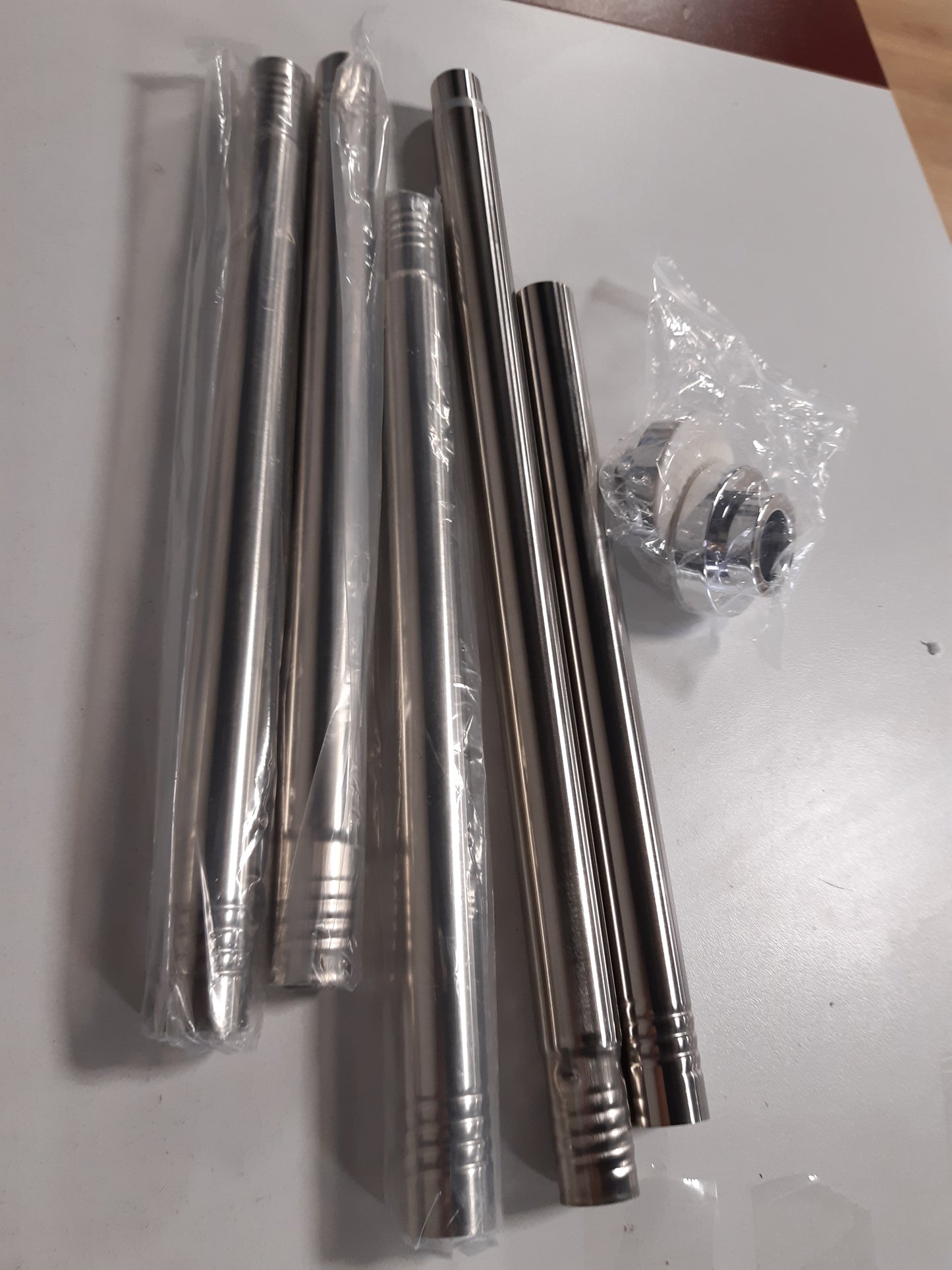 253493 - Shufër për Perde Dushi prej Çeliku Inox, Nuk Kërkon Shpim, Shufër Teleskopike e Zgjatshme, Rezistente ndaj Ndryshkut, Shufër Tensioni e Rregullueshme nga 70 në 195 cm, Ideale për Banjo, Dritare dhe Dollapë