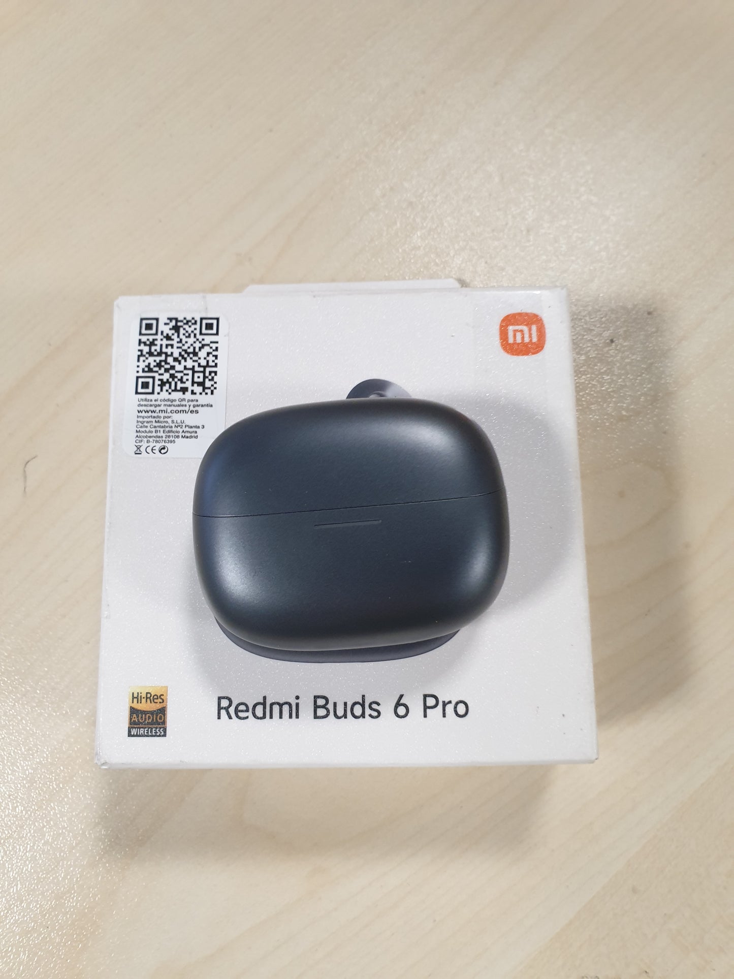 112936 - XIAOMI Redmi Buds 6 Pro Kufje Bluetooth, Të Zi, Audio me Ndjekje të Kokës, Audio me Rezolucion të Lartë, Anulim Aktiv i Zhurmës, Kontrolle me Prekje, Ekuilibër i Tingujve të Lartë-Bas